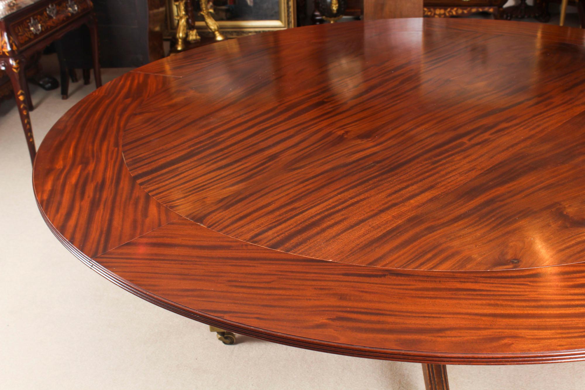 Vintage Mahogany Jupe Dining Table and Leaf Cabinet, Mid-20th Century 9