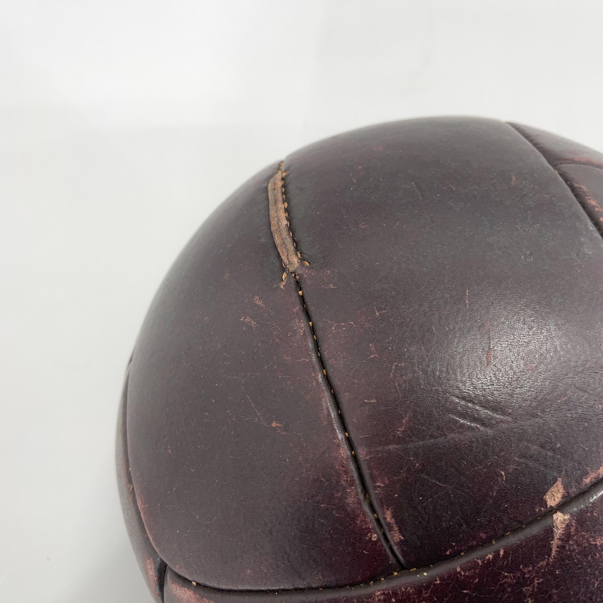 Vintage Mahogany Leather Medicine Ball, 1930s  In Good Condition For Sale In Praha, CZ