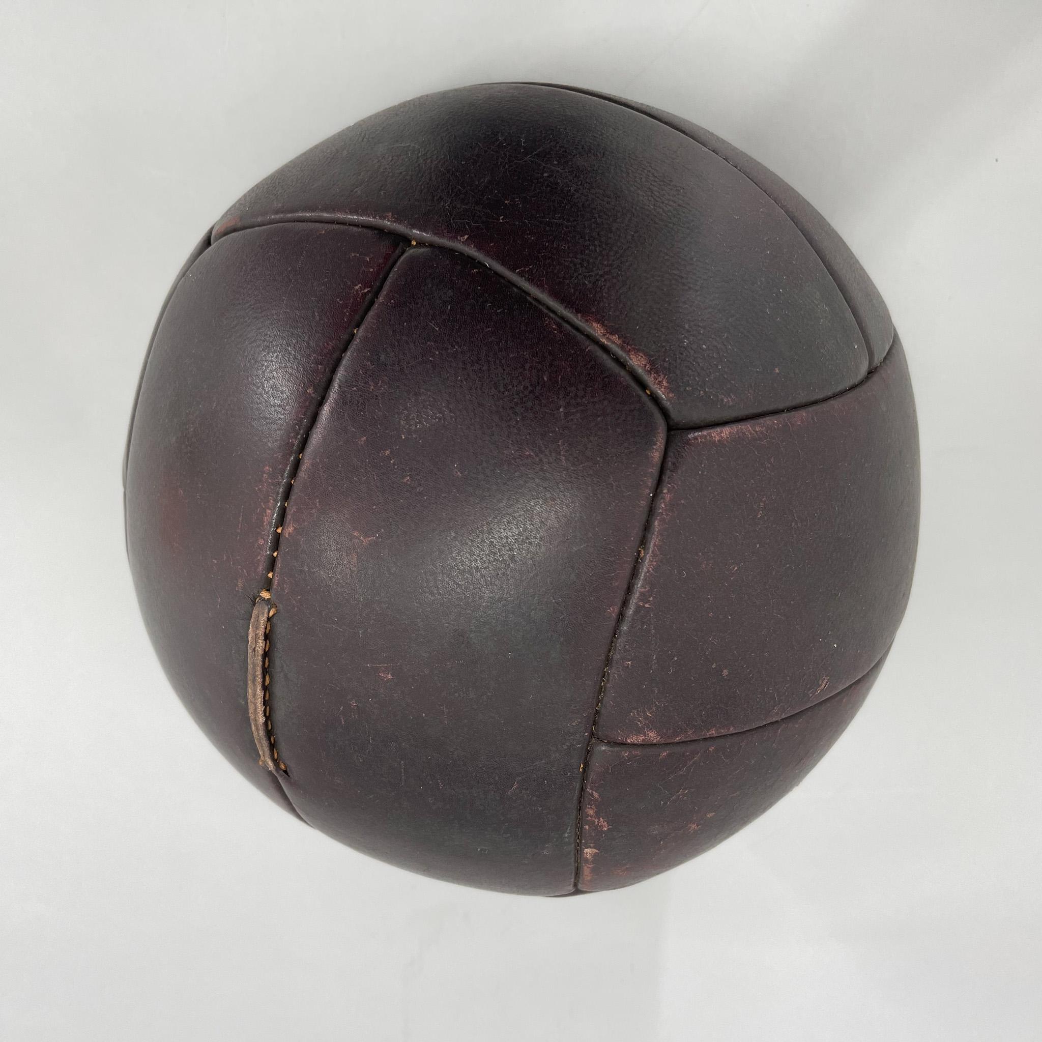 Vintage Mahogany Leather Medicine Ball, 1930s  For Sale 1