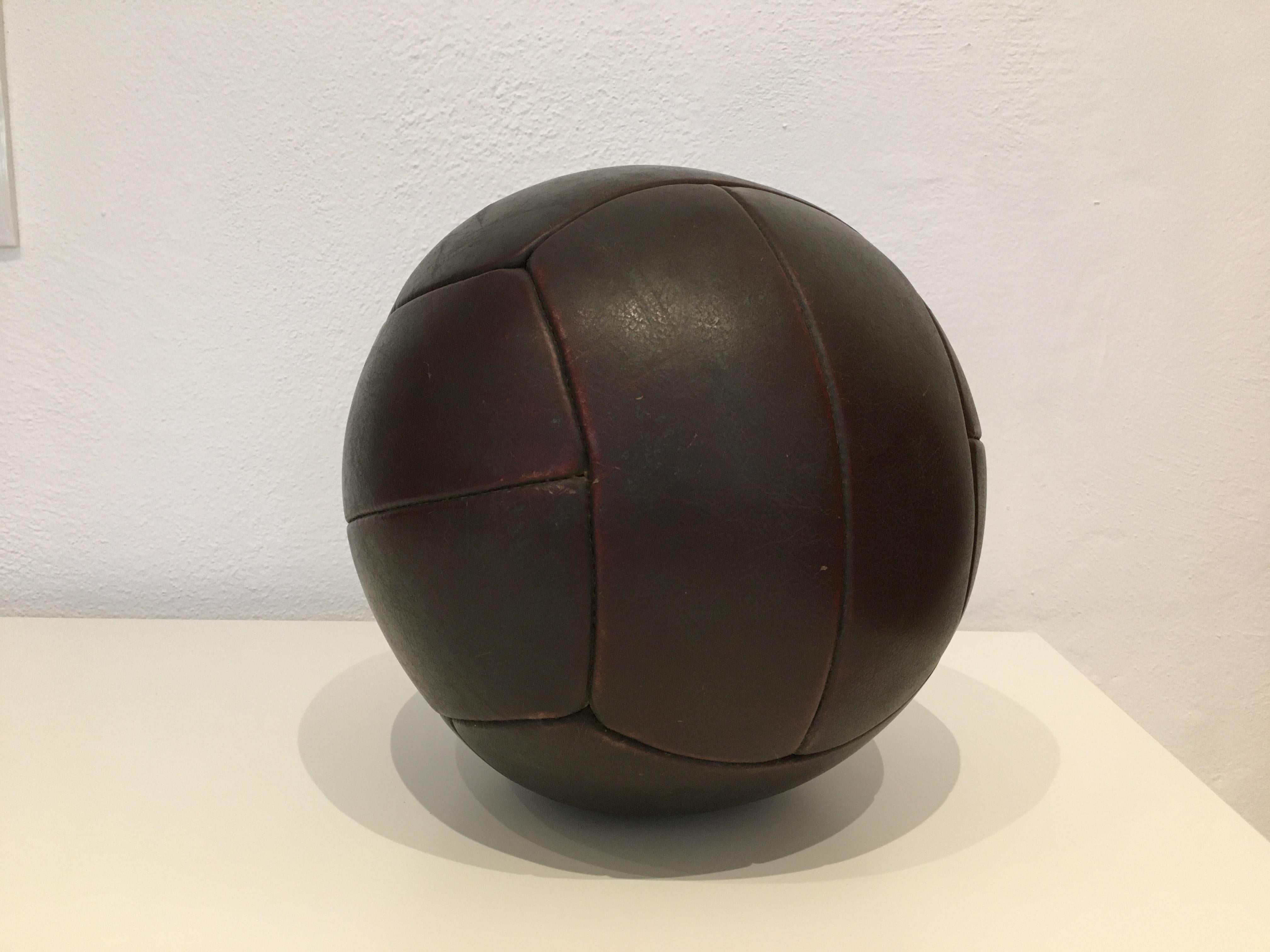 Czech Vintage Mahogany Leather Medicine Ball, 3kg, 1930s For Sale