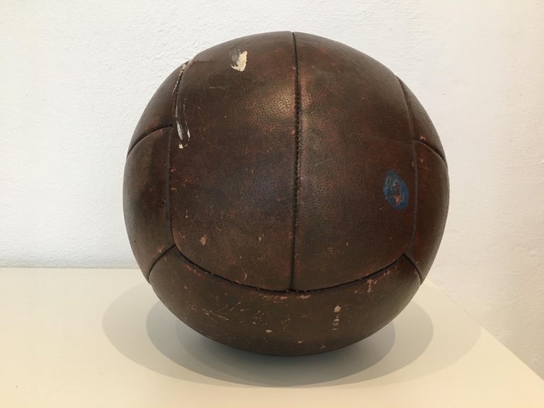 Vintage Mahogany Leather Medicine Ball, 4kg, 1930s For Sale 1