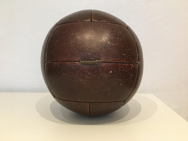 Vintage Mahogany Leather Medicine Ball, 4kg, 1930s For Sale 1