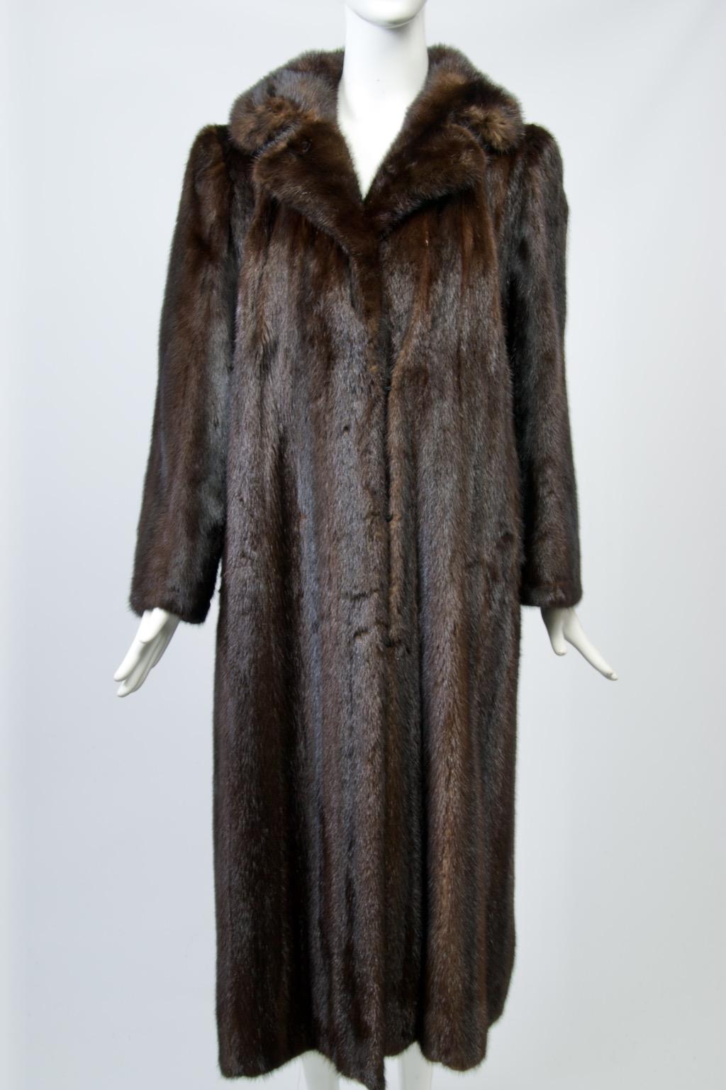 Vintage Mahogany Mink Coat For Sale 3
