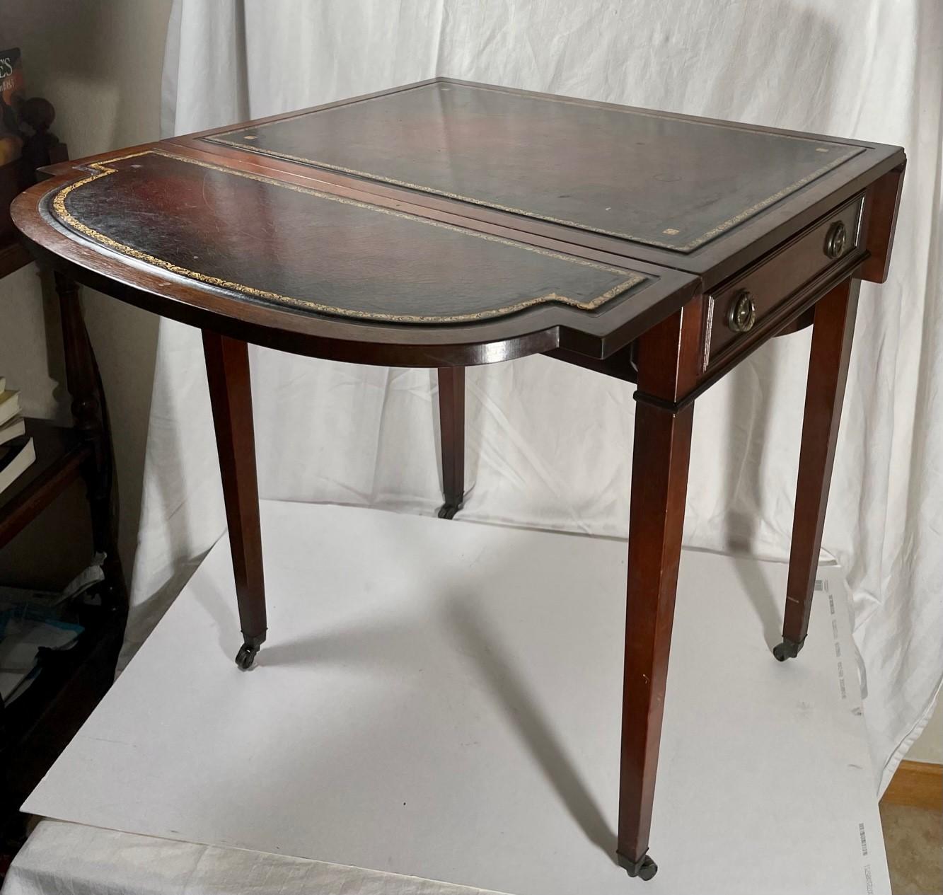 Vintage Mahagoni Pembroke Tisch, Gordon's Fine Furniture, Inc. (amerikanisch) im Angebot