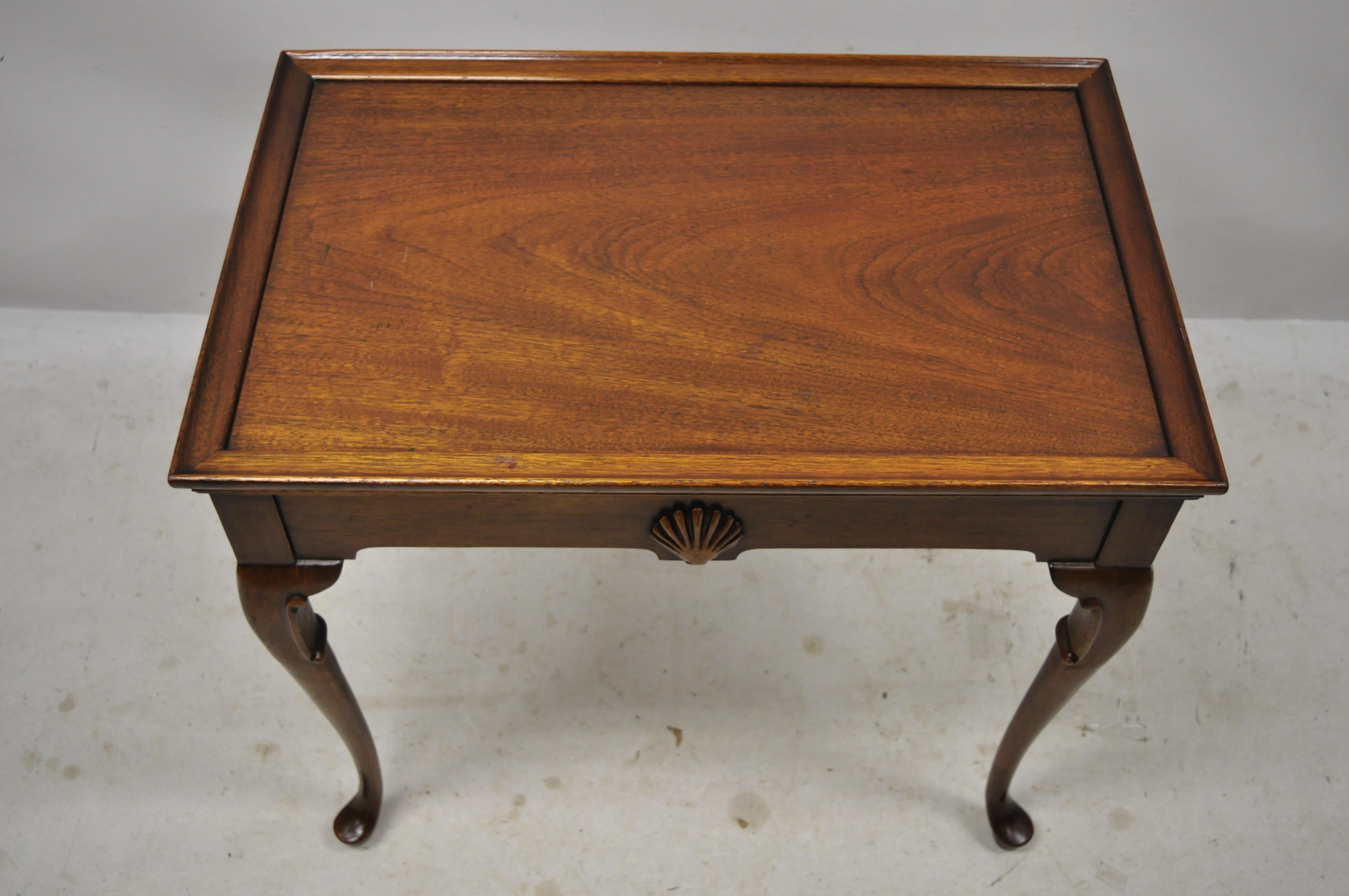 North American Vintage Mahogany Queen Anne Shell Carved Side Tea Table with Pull Out Sides