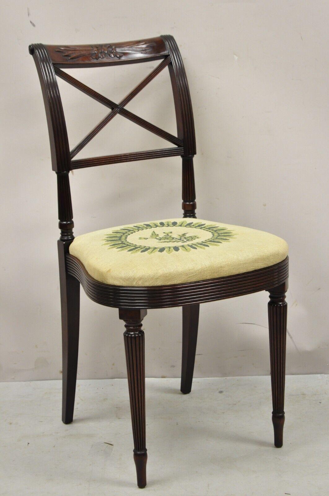 Vintage-Beistellstuhl aus Mahagoni im Regency- Federal-Stil mit X-Form-Akzenten im Angebot 5
