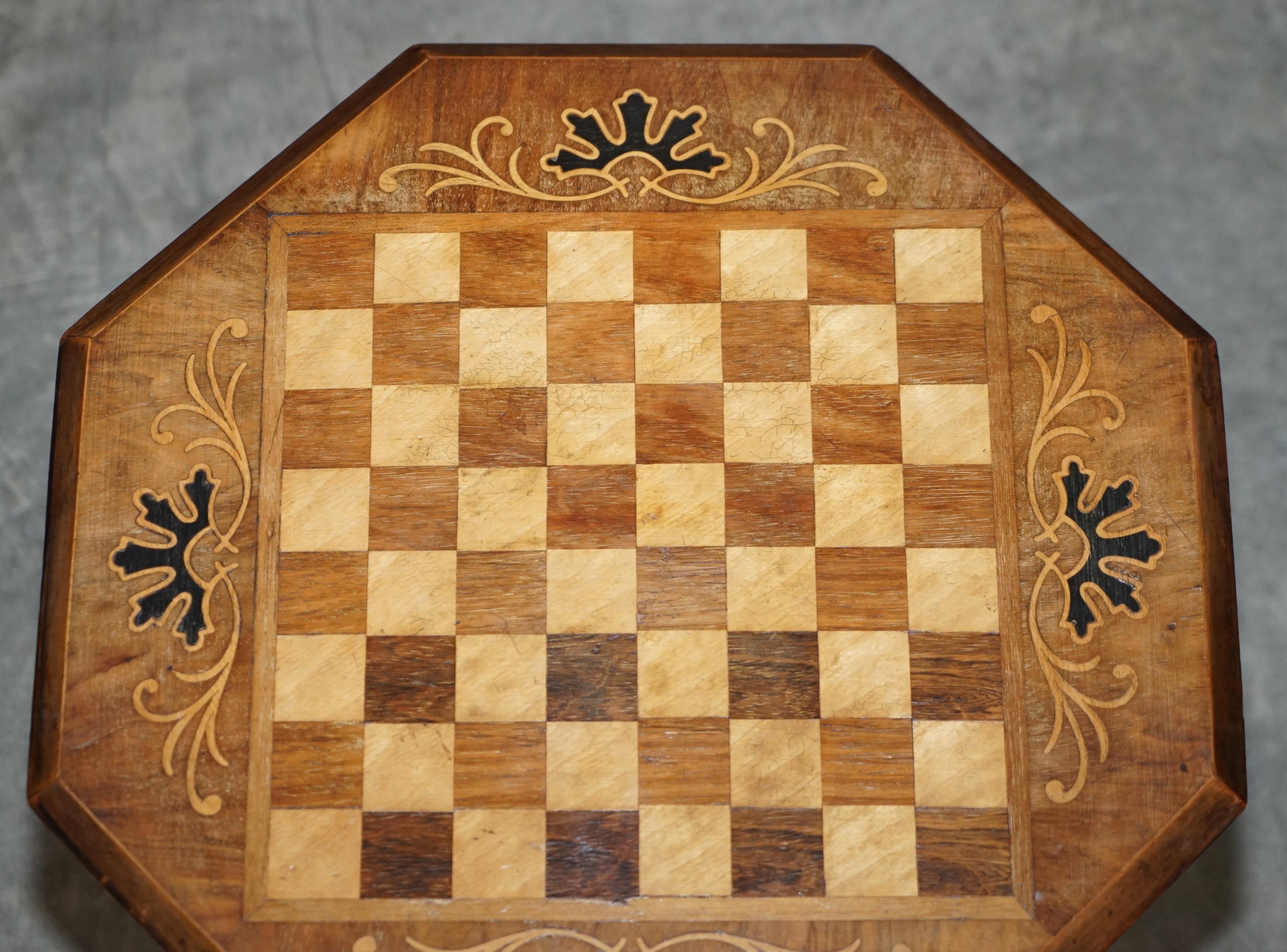 English Vintage Hardwood Satinwood & Walnut Chess Games Table Ideal as a Side End Piece For Sale