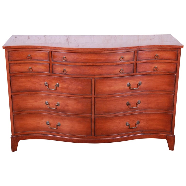 Vintage Mahogany Serpentine 10 Drawer Dresser Or Credenza By