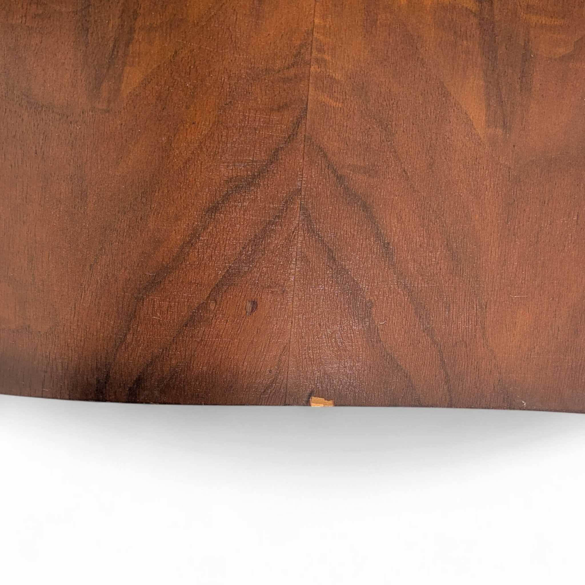 Comò Highboy a serpentina in mogano d'epoca con intarsio e intarsio in vendita 10
