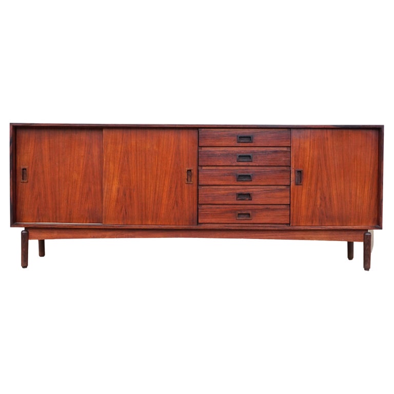 Danish Modern Rosewood Sideboard For Sale at 1stDibs