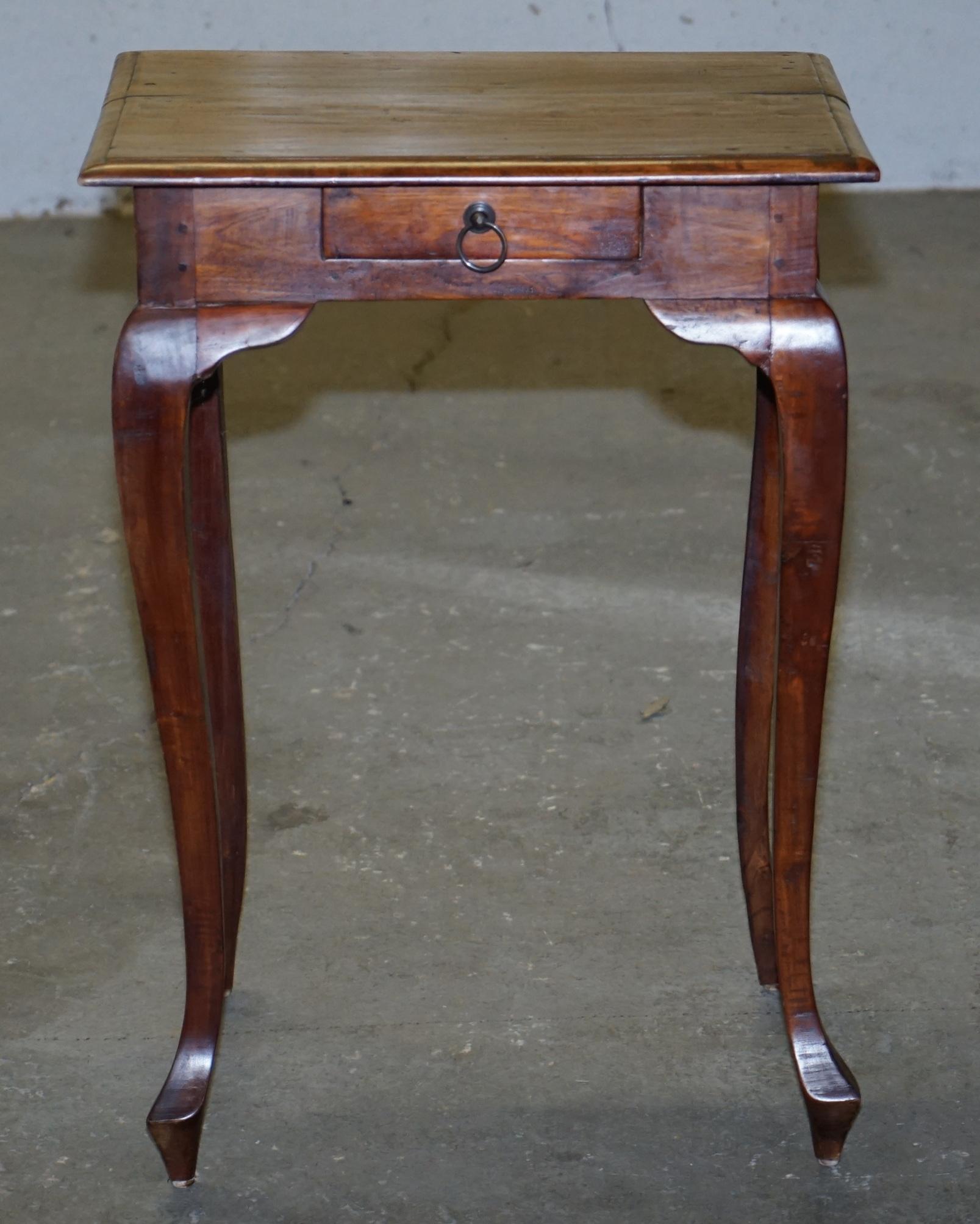 We are delighted to offer for sale this lovely side table in mahogany with a single drawer

This is a cute side table, its nicely dowelled using very old techniques, the legs are elegantly sculptured and it genuinely looks nice in any