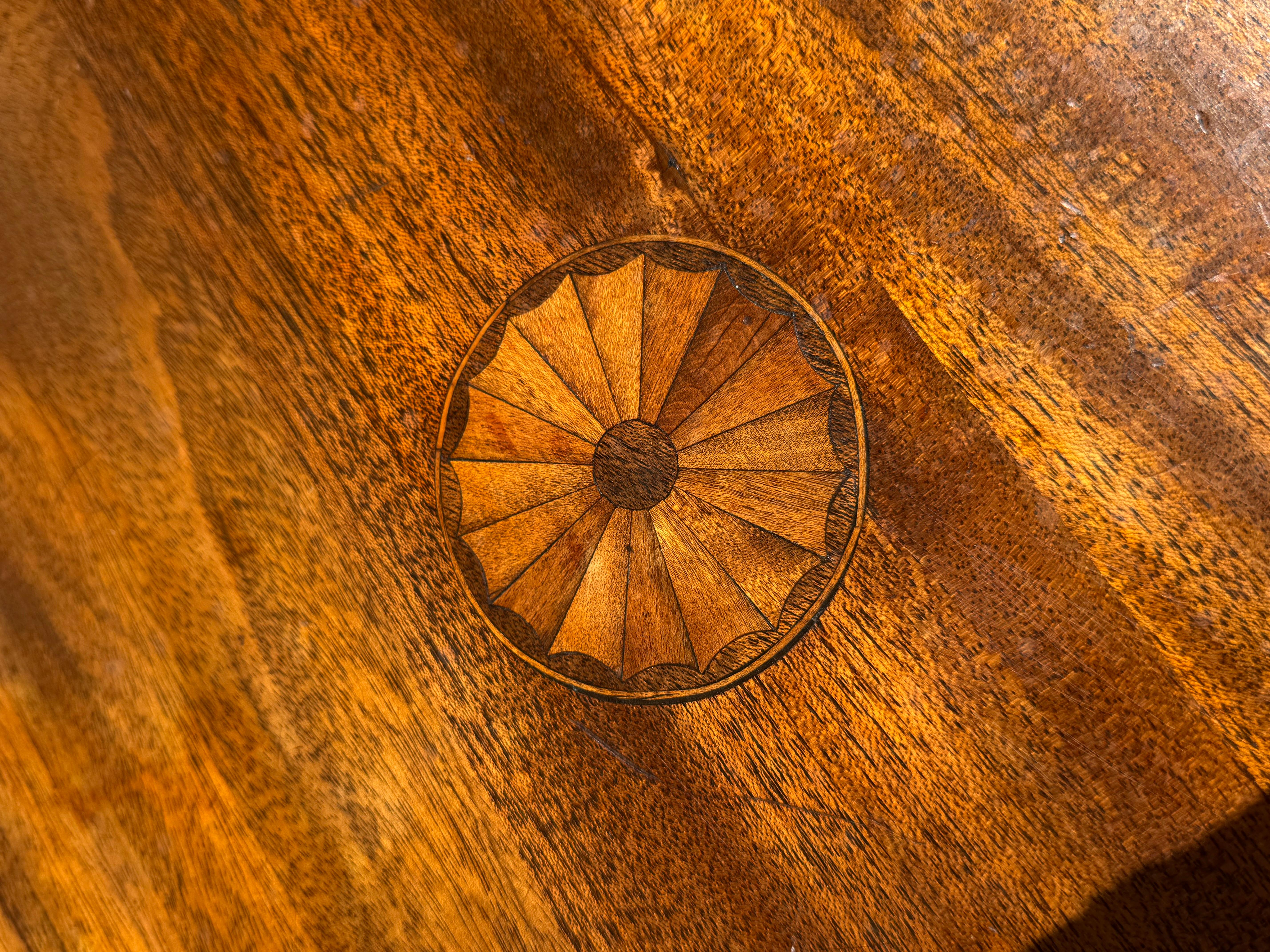 English Vintage Mahogany Tilt Top Queen Anne Style Table with Inlay For Sale