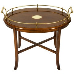 Table ovale vintage avec plateau en bois d'acajou et plateau en laiton