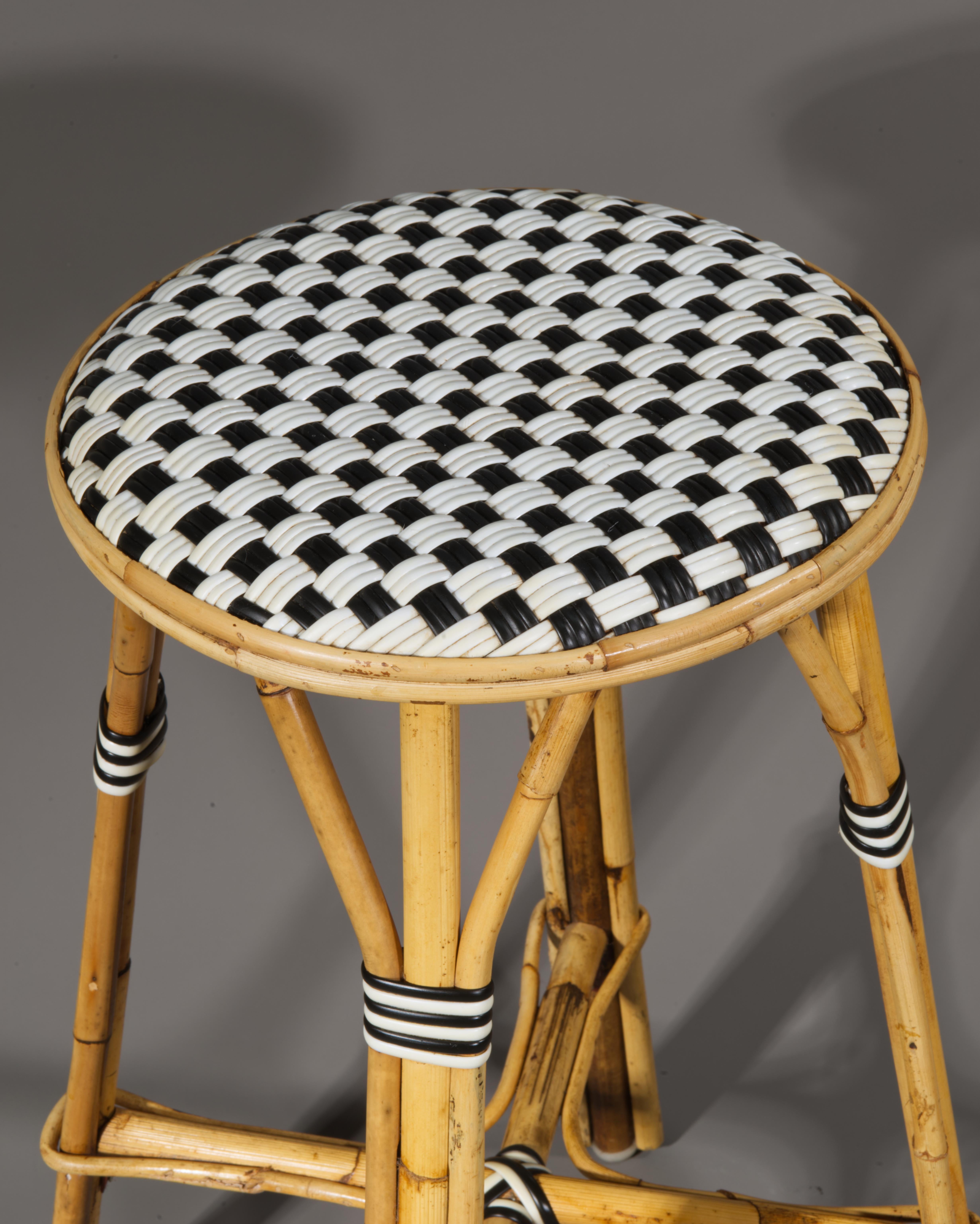 Taburete de bar de ratán francés Maison Gatti Vintage Francés en venta