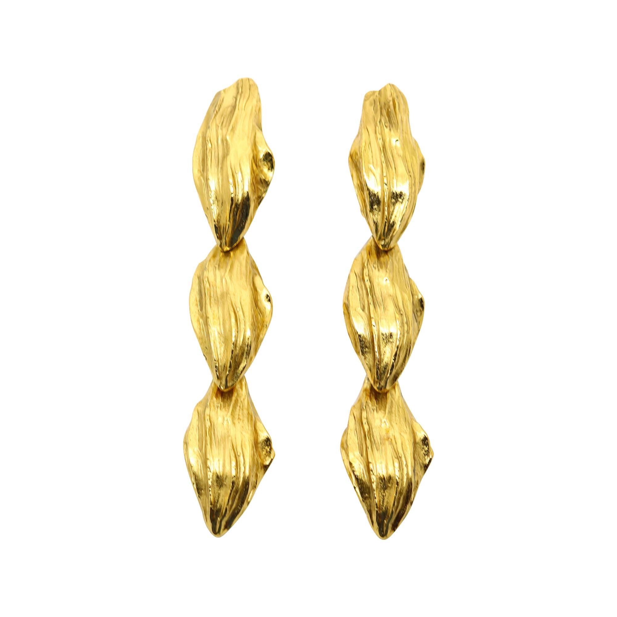 Vintage Maison Goossens Yves Saint Laurent YSL Goldohrringe, Vintage, ca. 1990er Jahre (Künstler*in) im Angebot