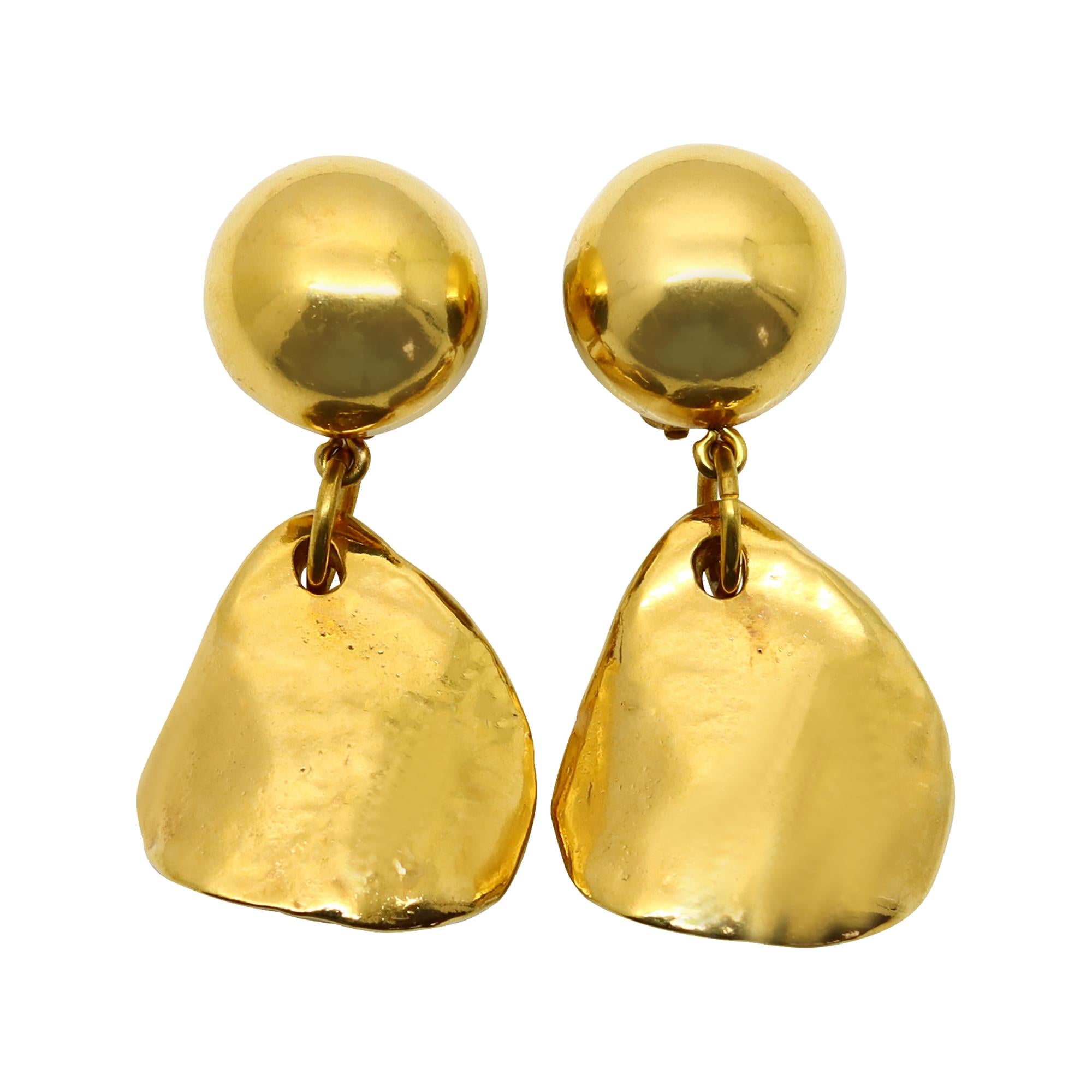 Femenino o masculino Pendientes de oro vintage Maison Goossens Yves Saint Laurent YSL Circa `1990s en venta