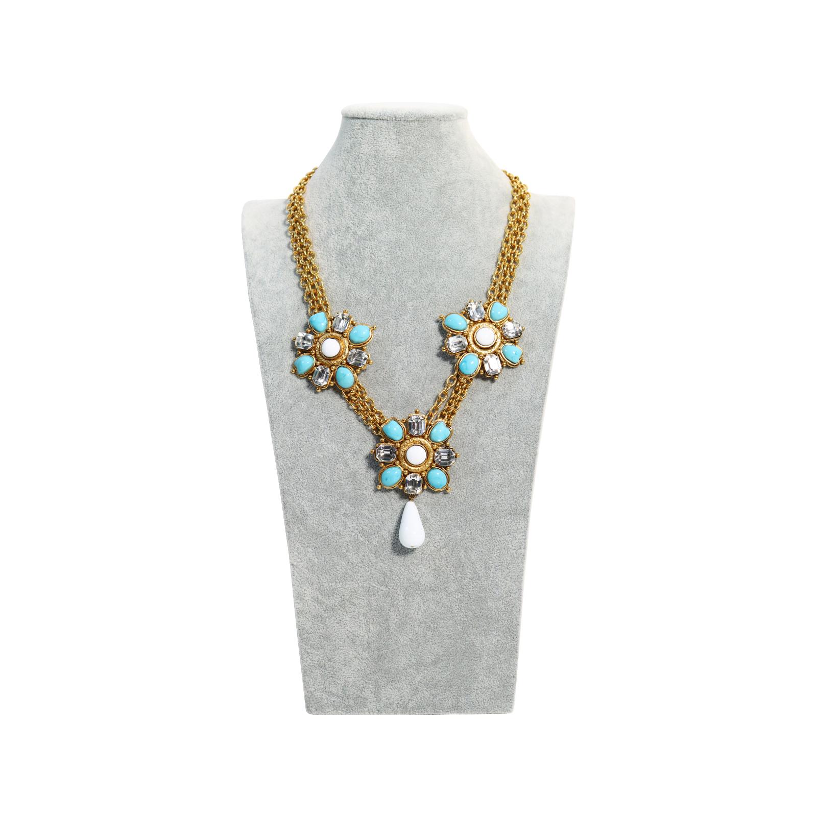 Vintage Maison Gripoix Halskette aus Weiß-, Kristall- und Türkis-Gold, ca. 1990er Jahre (Künstler*in) im Angebot