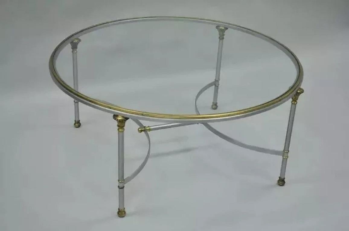 Runder italienischer Regency-Couchtisch aus Stahl und Glas im Vintage-Stil von Maison Jansen im Regency-Stil im Angebot 1