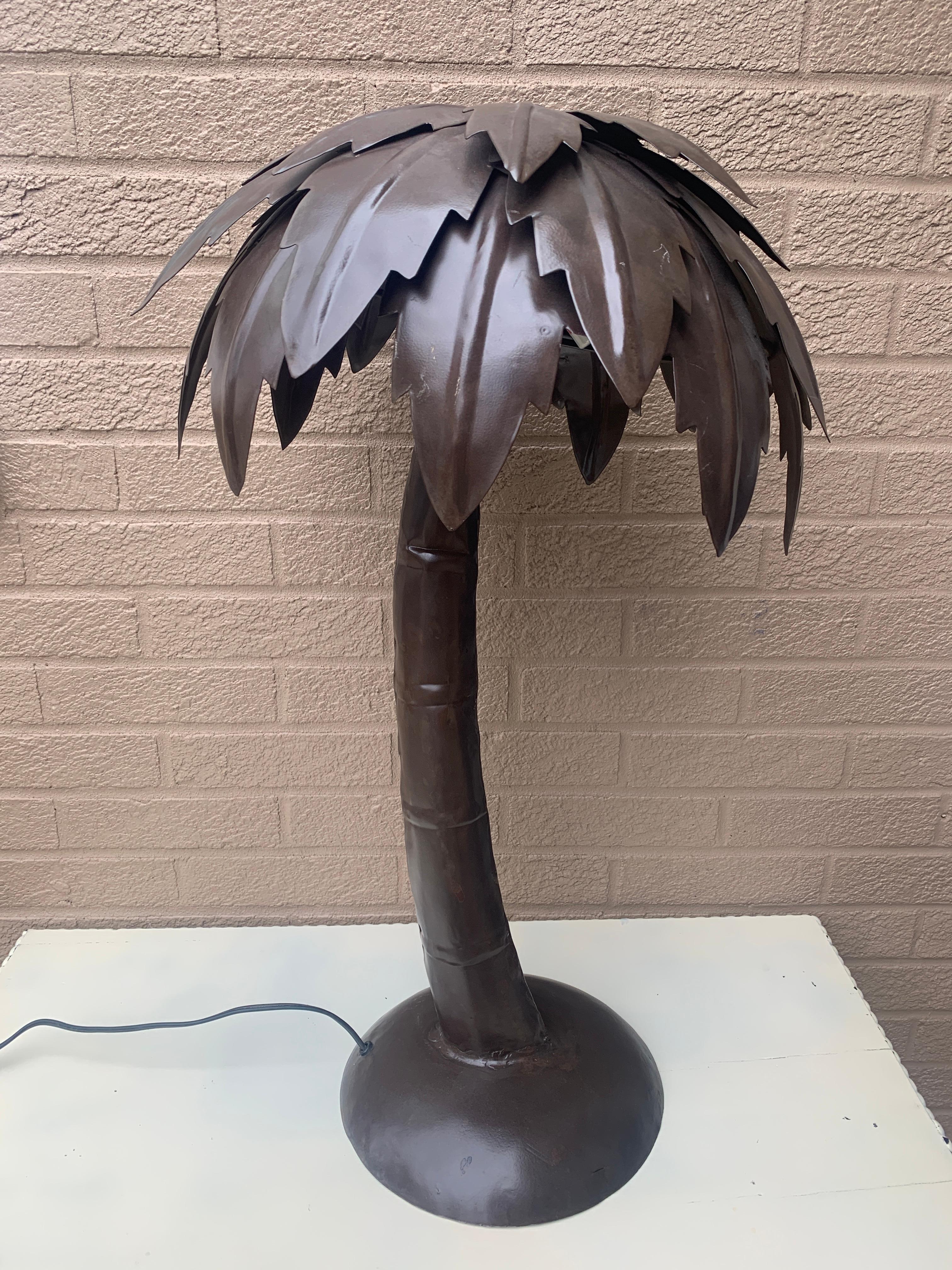 20ième siècle Lampe de table vintage en métal en forme de palmier en vente