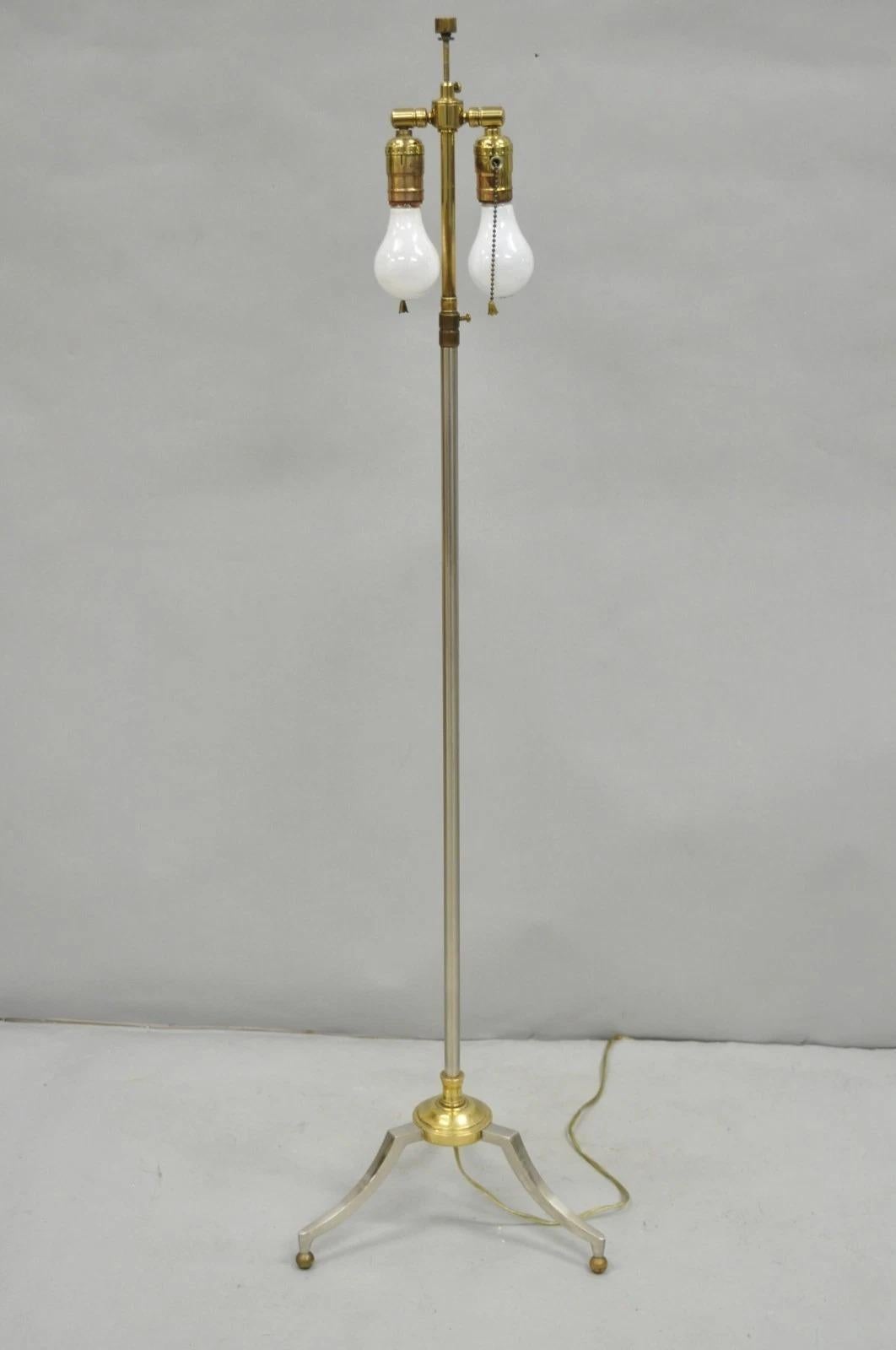 Lampada da terra regolabile in stile neoclassico Maison Jansen d'epoca in acciaio e ottone in vendita 3