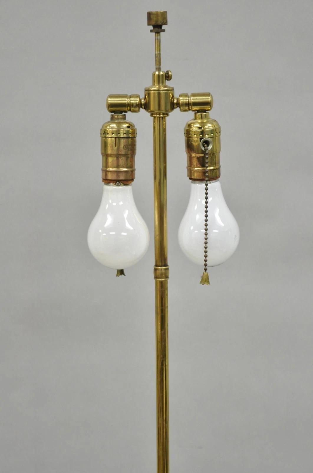 XX secolo Lampada da terra regolabile in stile neoclassico Maison Jansen d'epoca in acciaio e ottone in vendita