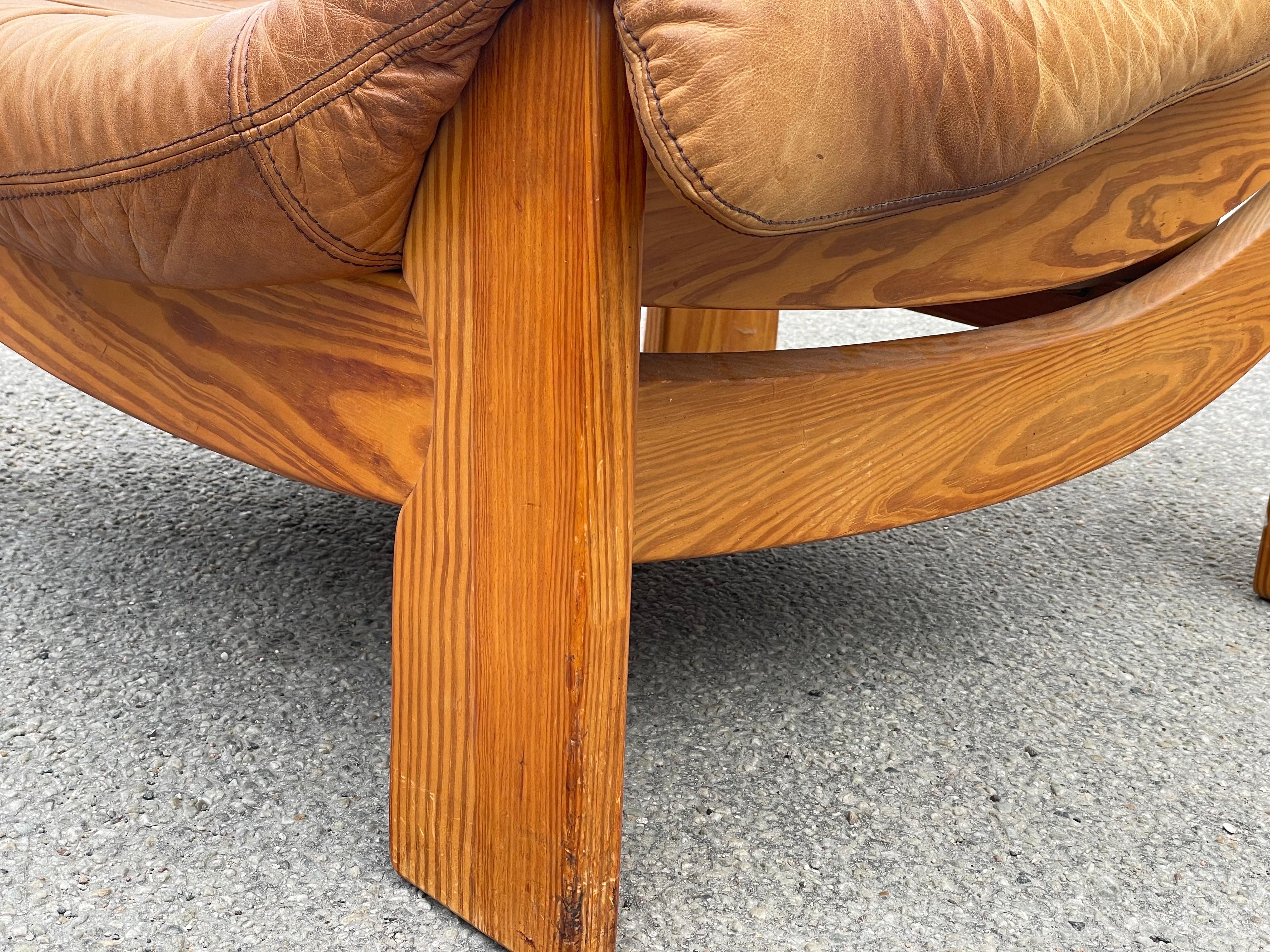 Pine Vintage Maison Regain leather lounge chair in solid pine from the 1960´s For Sale