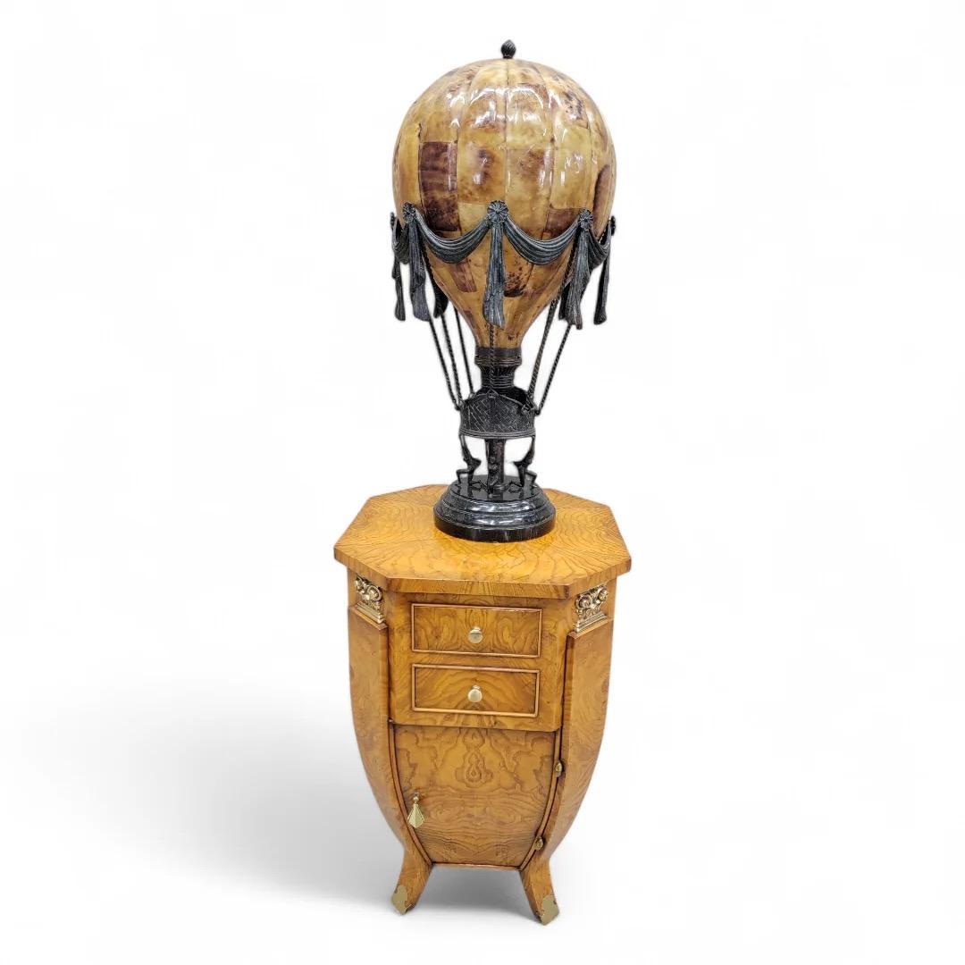 Vintage Maitland Smith Bronze/Penshell Hot Air Balloon Table Lamp In Good Condition In Chicago, IL