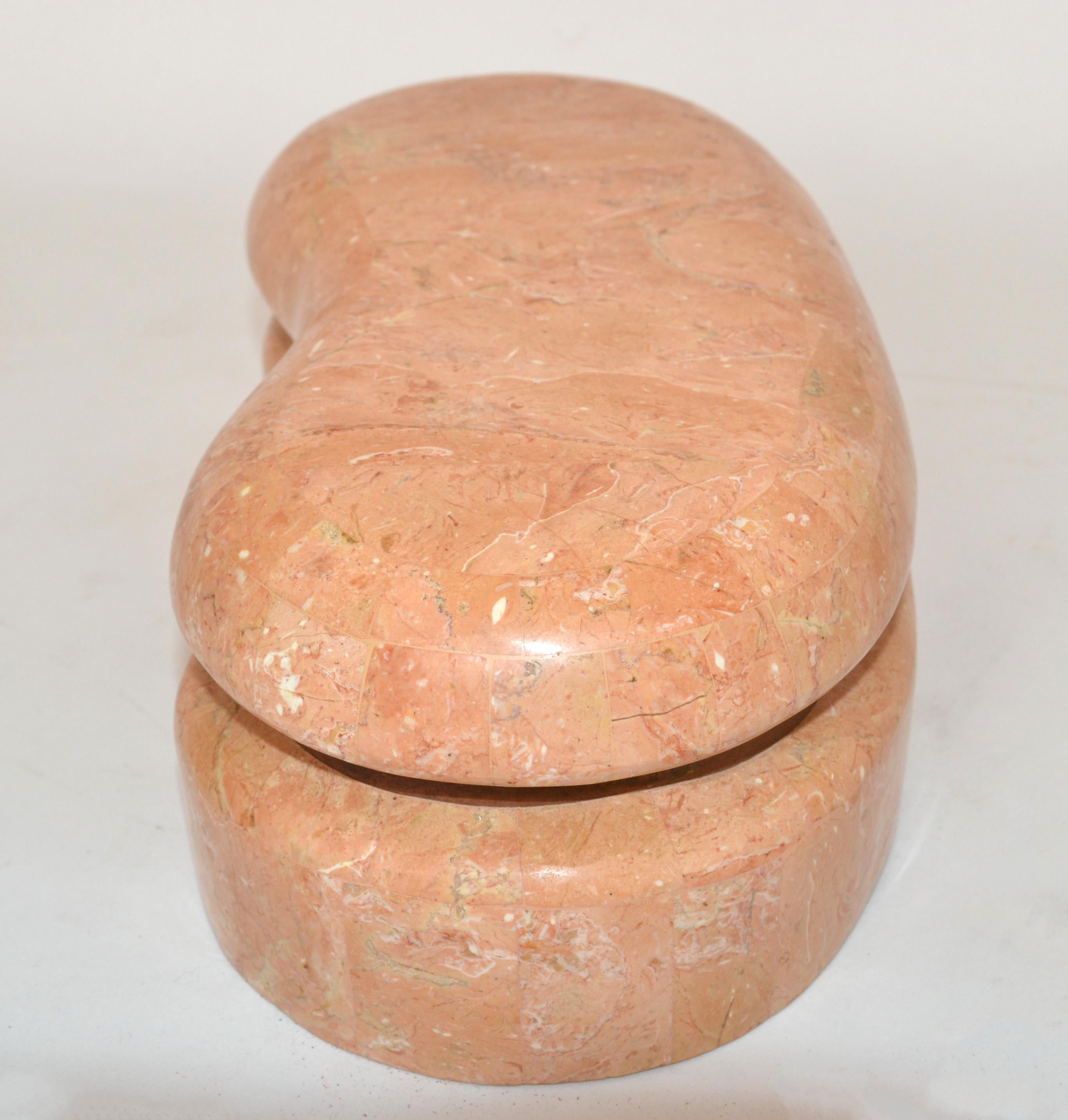 Vintage Maitland Smith Caja decorativa de piedra teselada con forma de riñón Recuerdo Hecho a mano en venta
