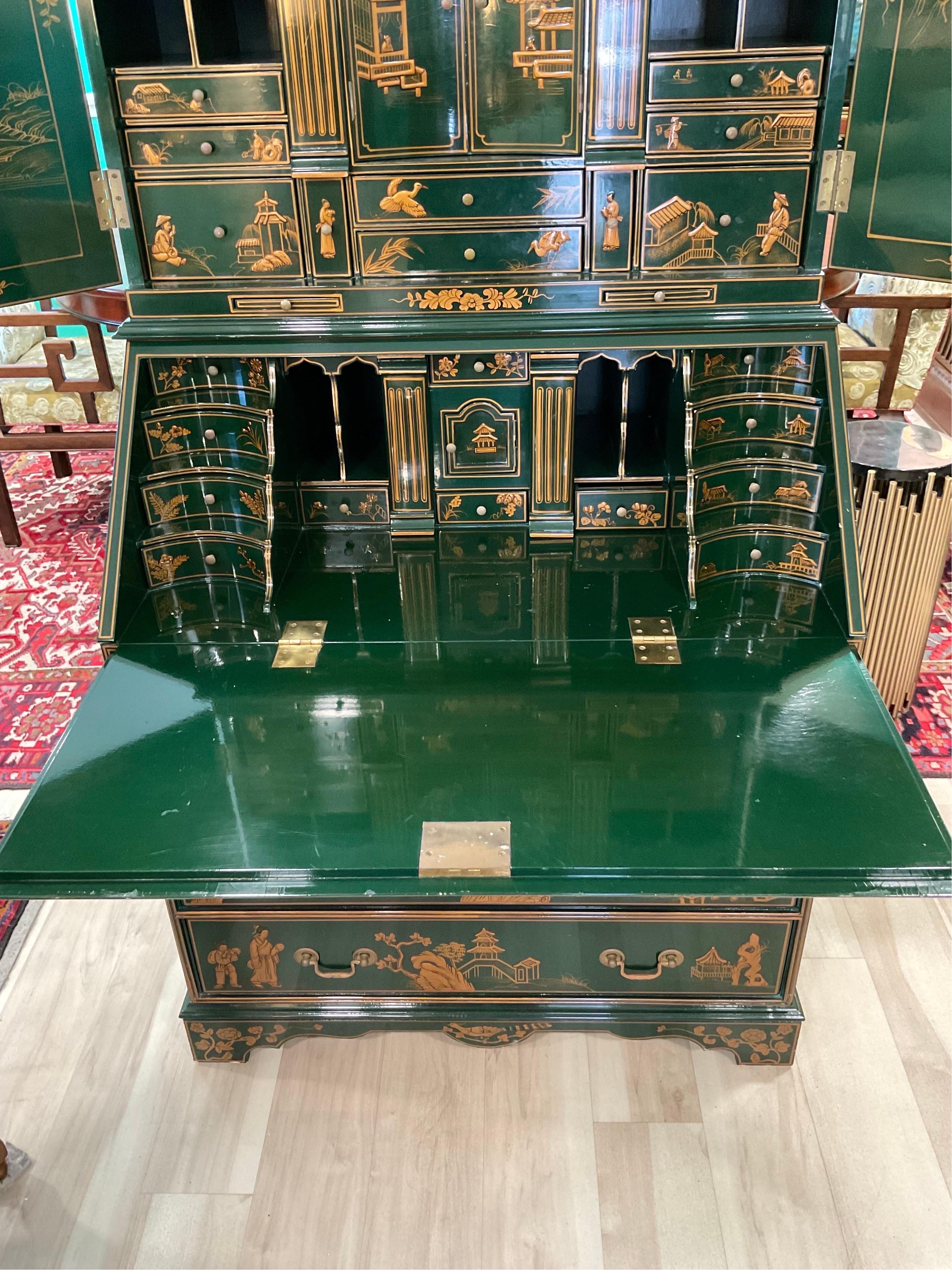Vintage Maitland-Smith Emerald Green Lacquered Chinoiserie Broken Pediment Secre 1