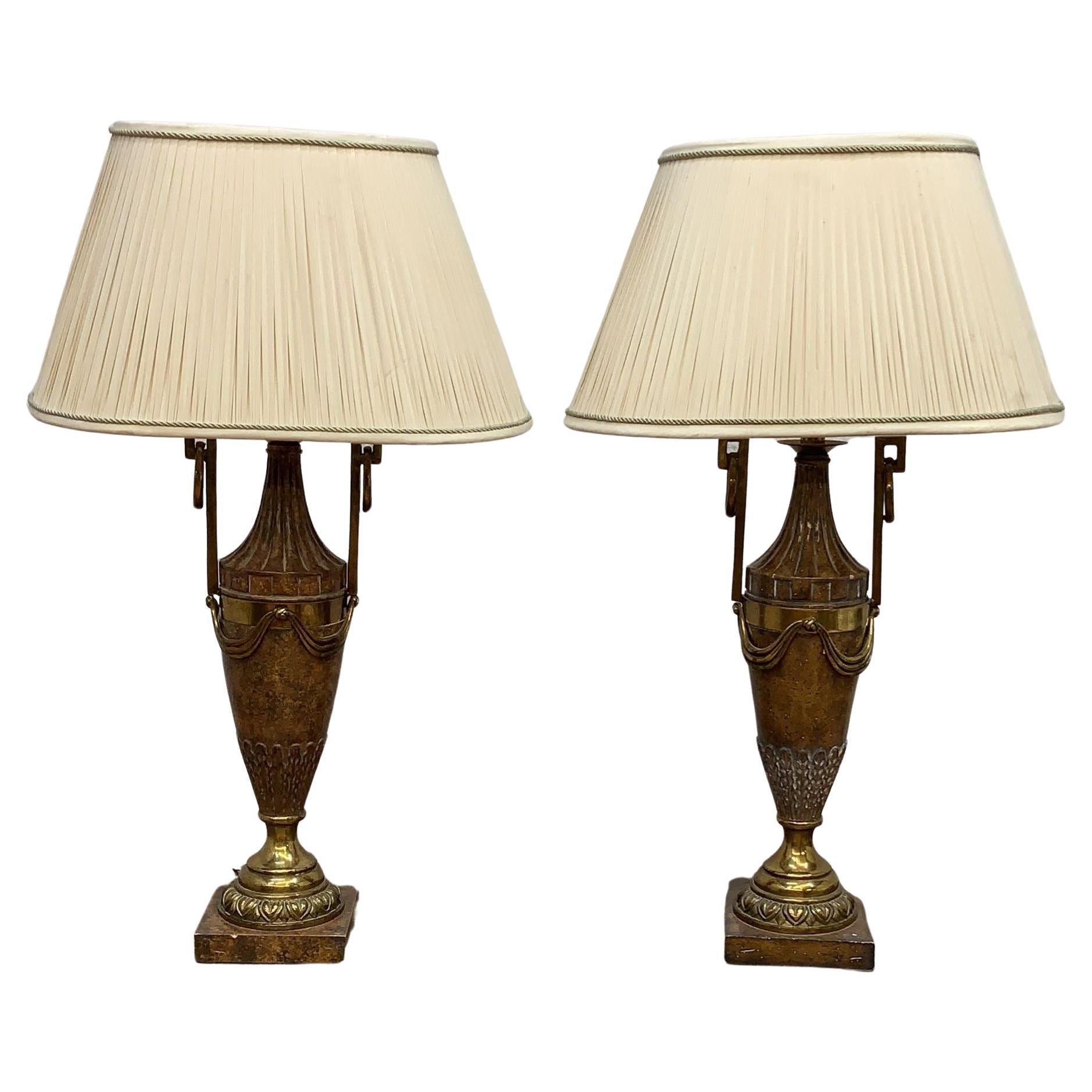 Paire de lampes de bureau vintage Maitland Smith en bronze de style néoclassique français en vente