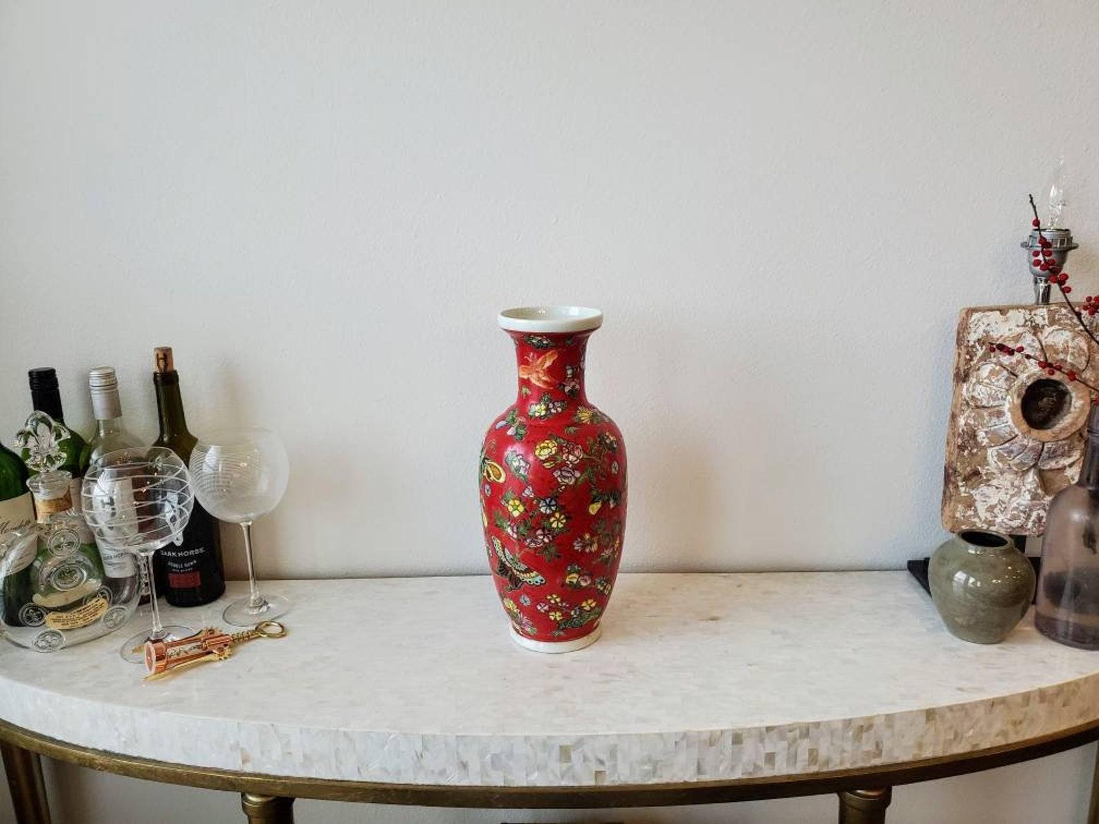Vase vintage en porcelaine chinoise Maitland-Smith peint à la main en vente 2