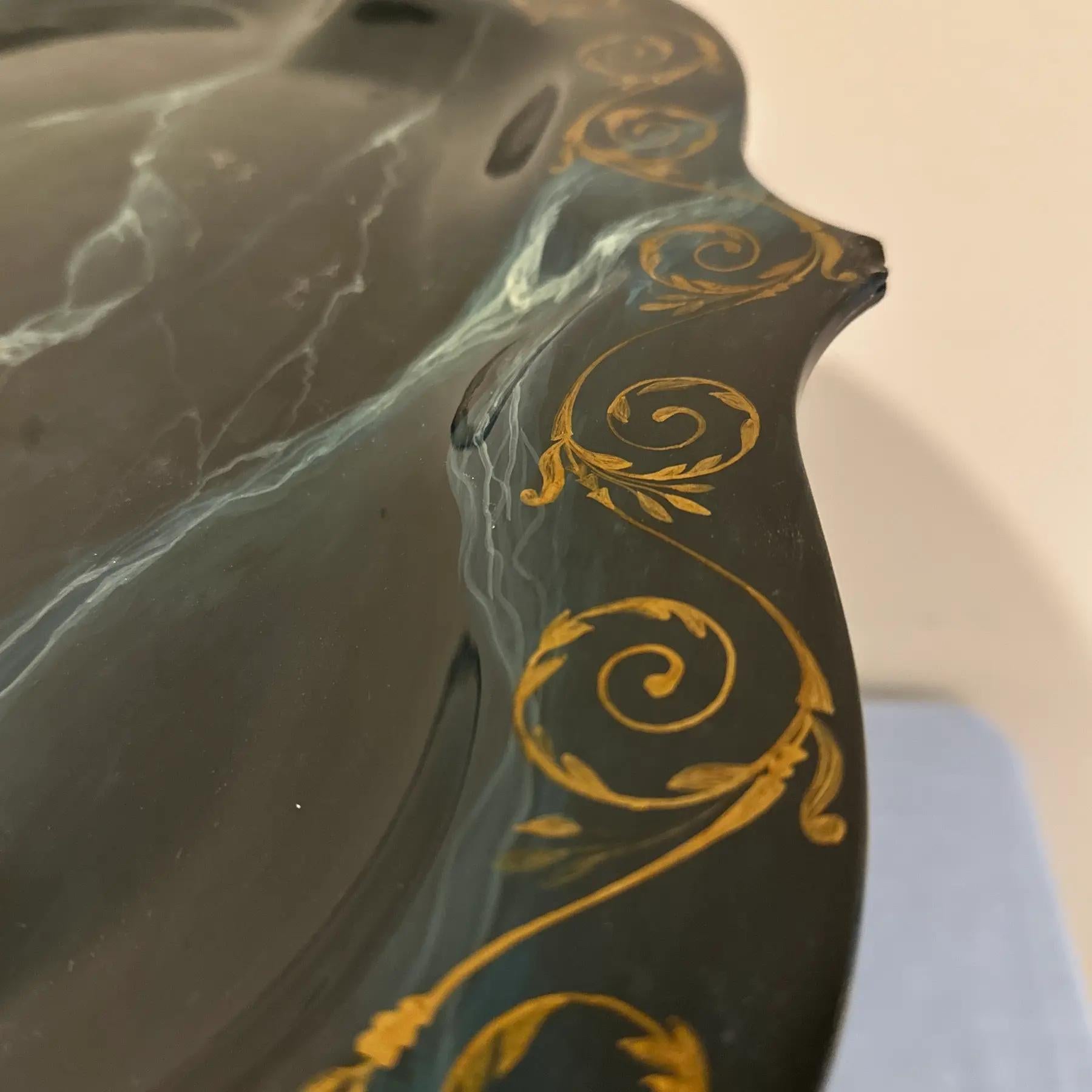 Bois Table à plateau vintage Maitland Smith, peinte à la main et laquée, pour la chasse aux oiseaux en vente