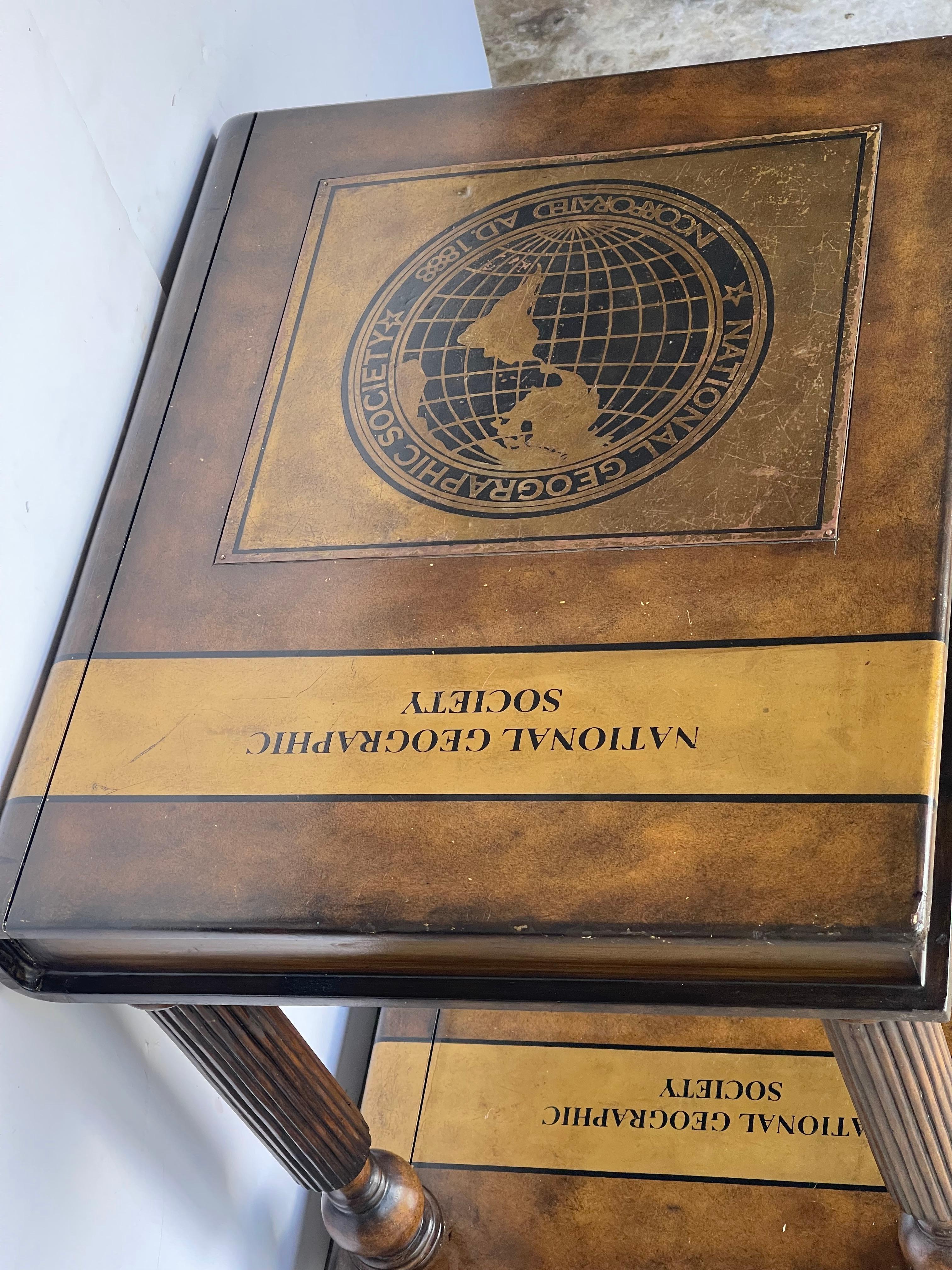 Vintage Maitland Smith Nationall Geographic  Table In Good Condition For Sale In Boca Raton, FL