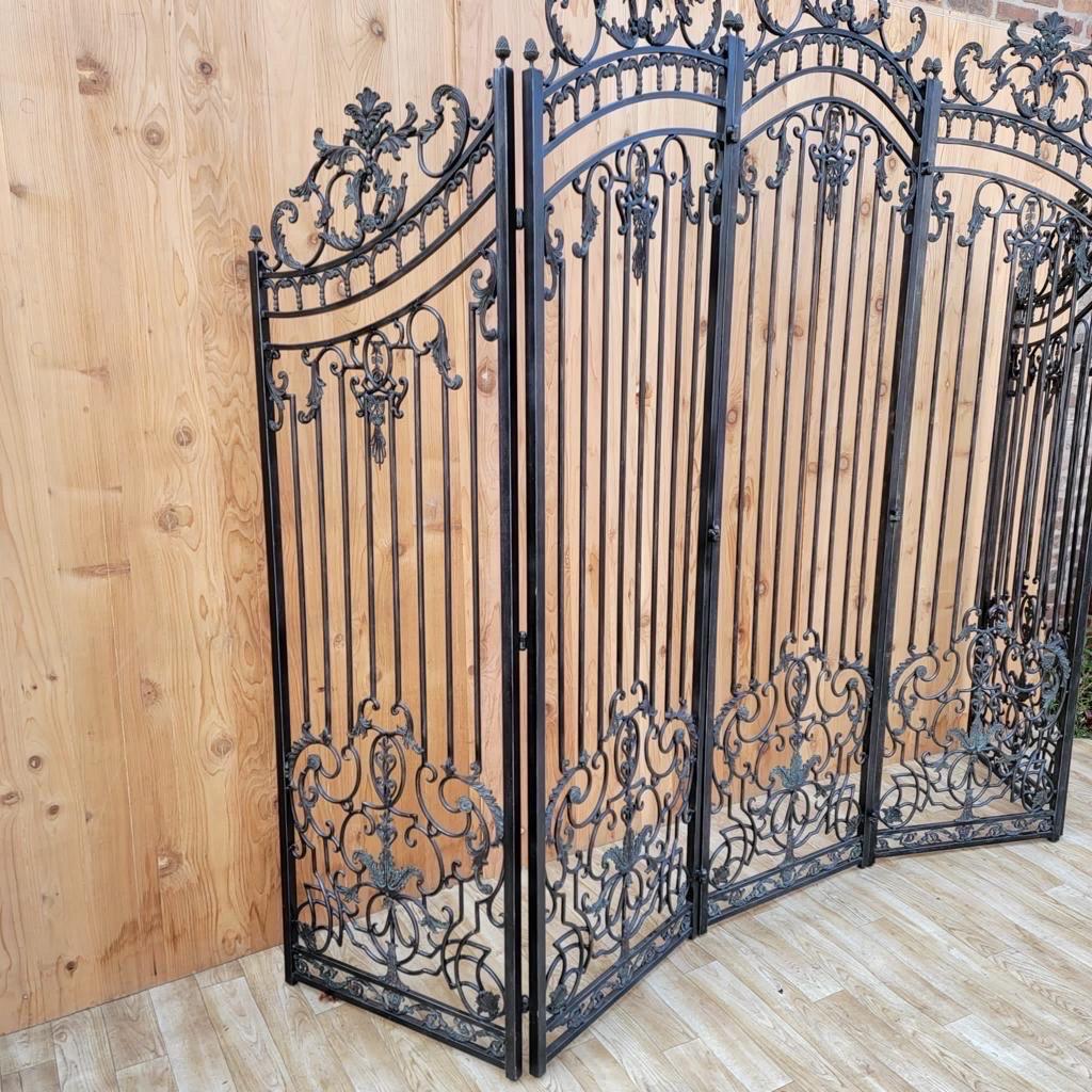 Hand-Crafted Vintage Maitland Smith Ornate 5 Panel Wrought Iron Garden Gate For Sale