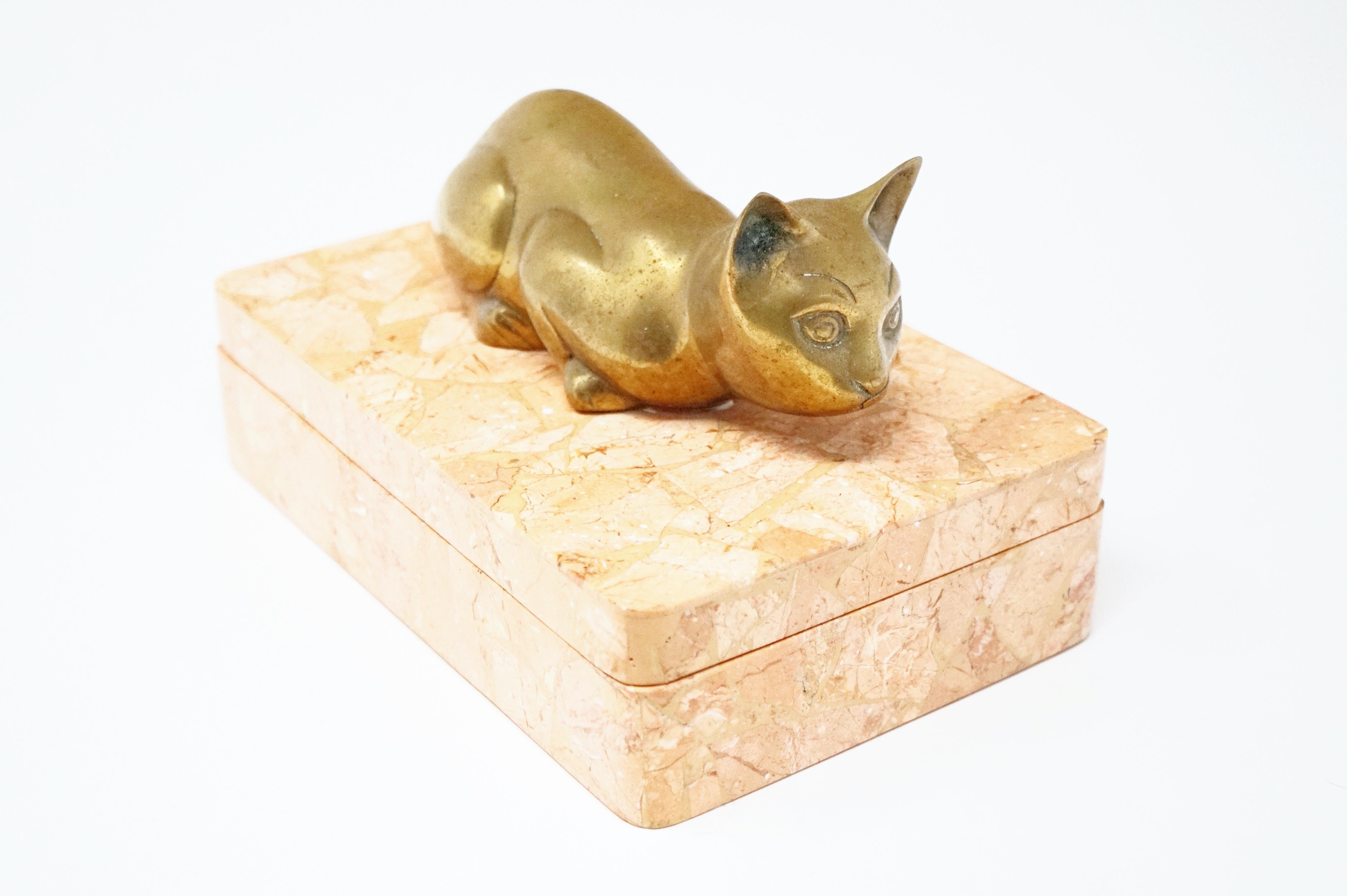 Unknown Vintage Maitland Smith Tessellated Stone Box with Brass Cat Figurine Handle