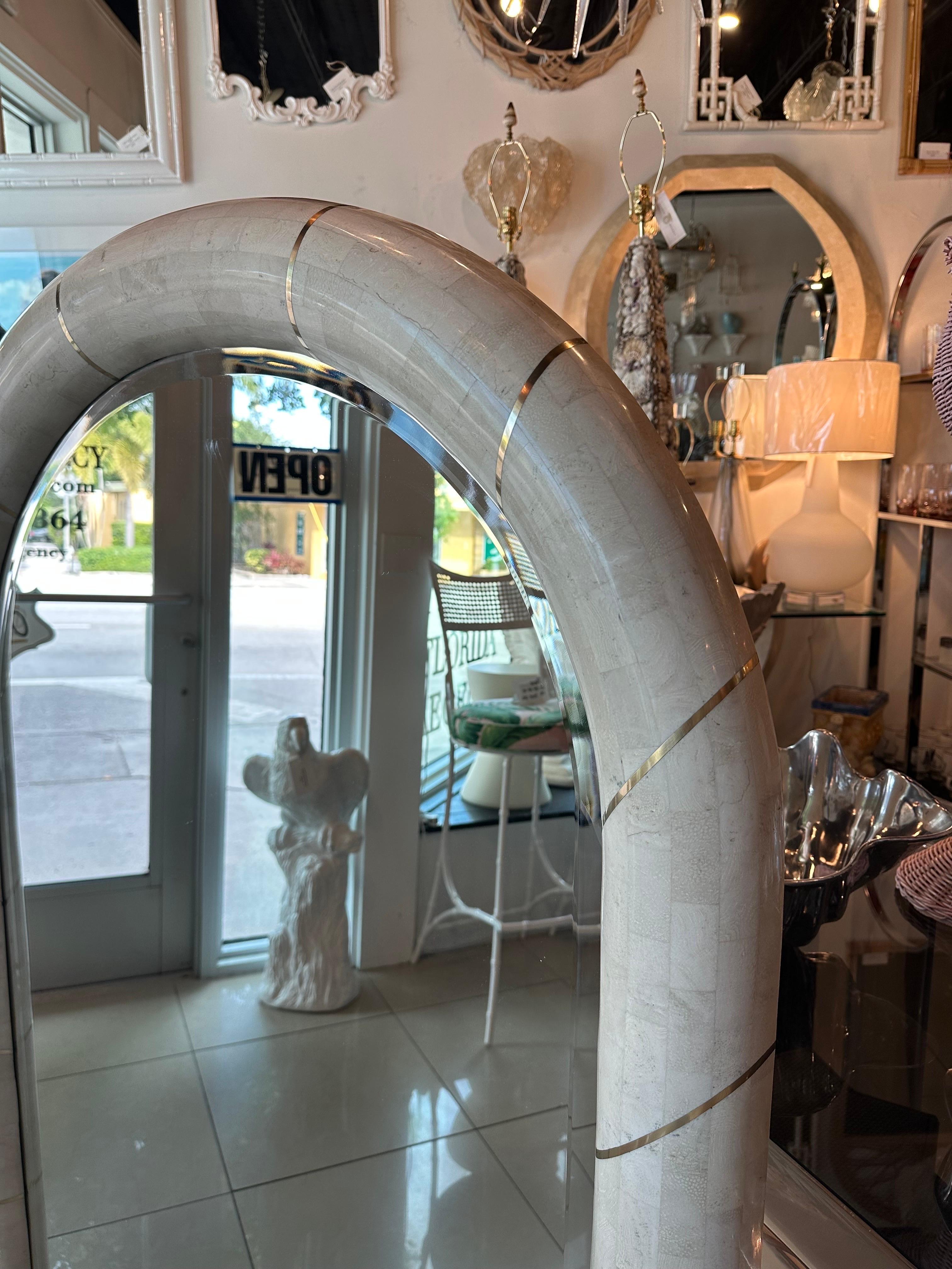 Vintage Maitland Smith Tessellated Stone Inlaid Brass Arch Wall Mirror  In Good Condition In West Palm Beach, FL