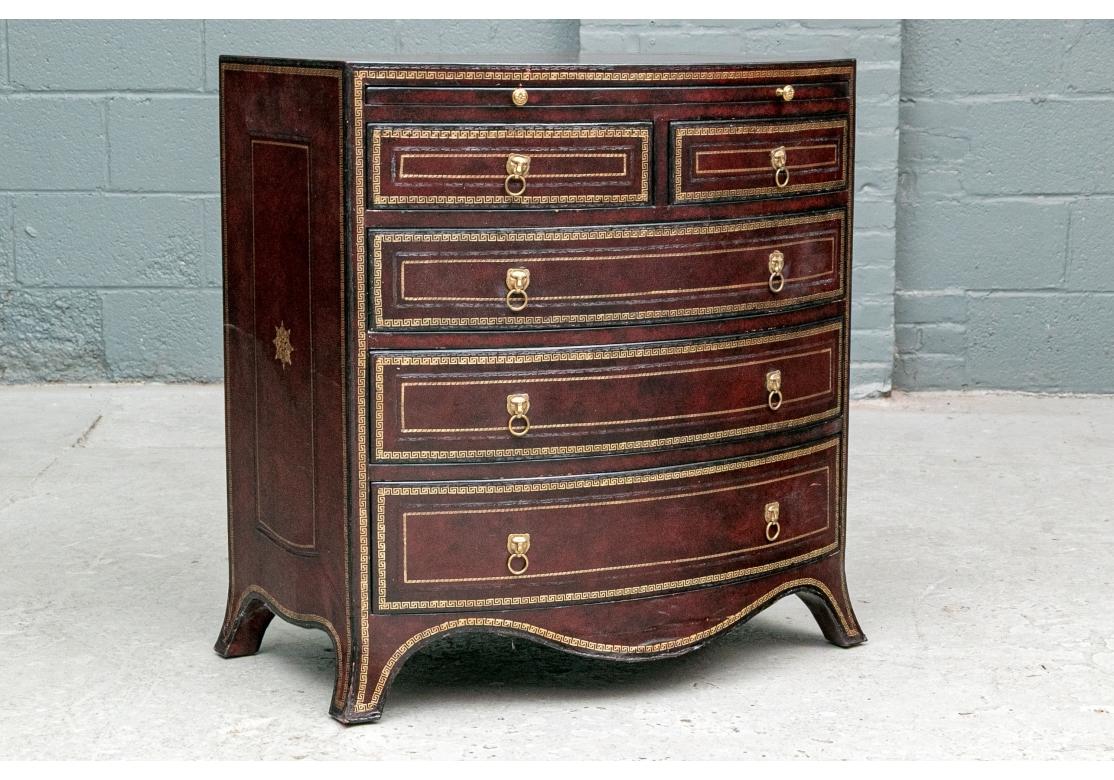 Ottone Maitland Smith d'epoca in pelle lavorata e rivestita con un arco in vendita