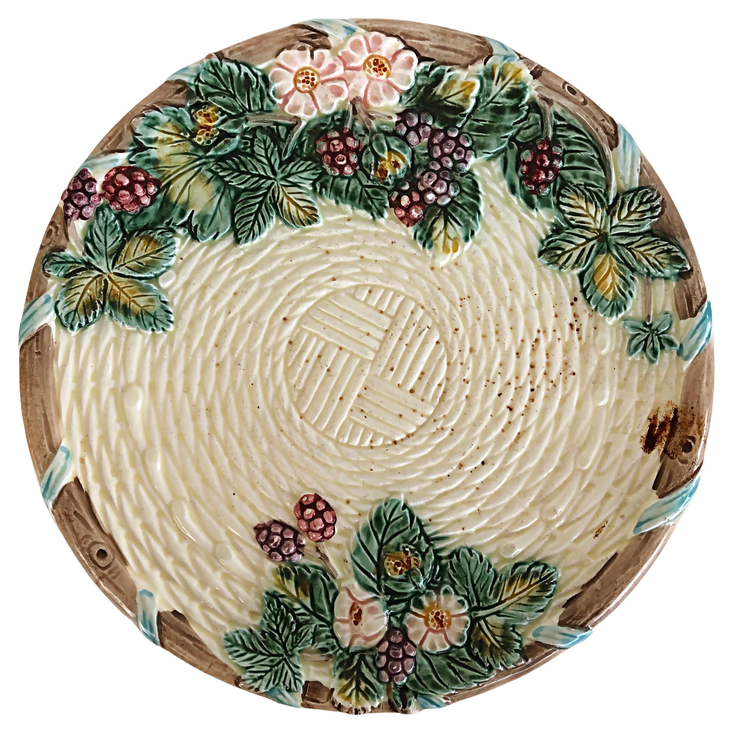 Vintage Majolica Serving Plate, Floral Leaf Border, 1988 For Sale