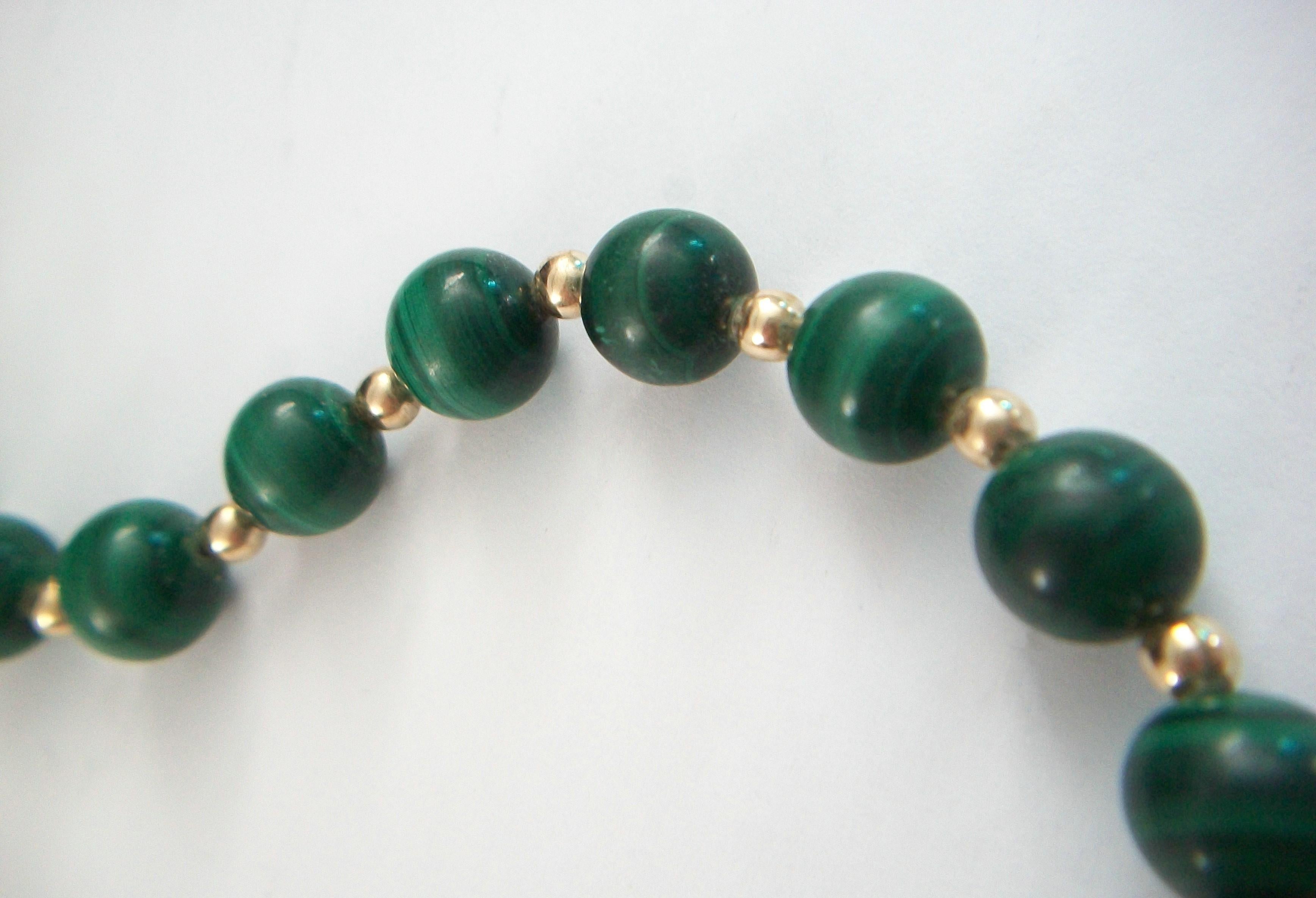 Vintage Malachite & 14K Gold Beaded Necklace - France - Late 20th Century For Sale 7