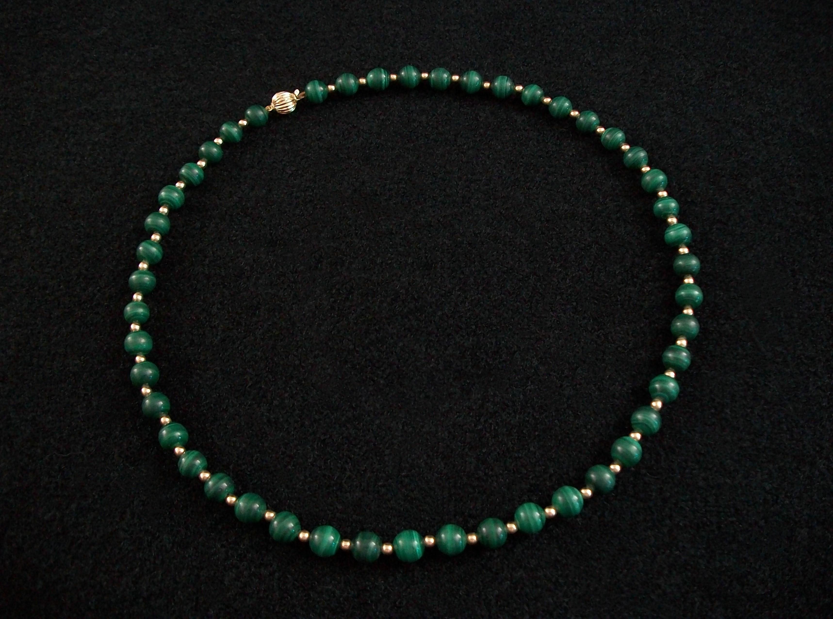 Vintage Malachite & 14K Gold Beaded Necklace - France - Late 20th Century For Sale 1