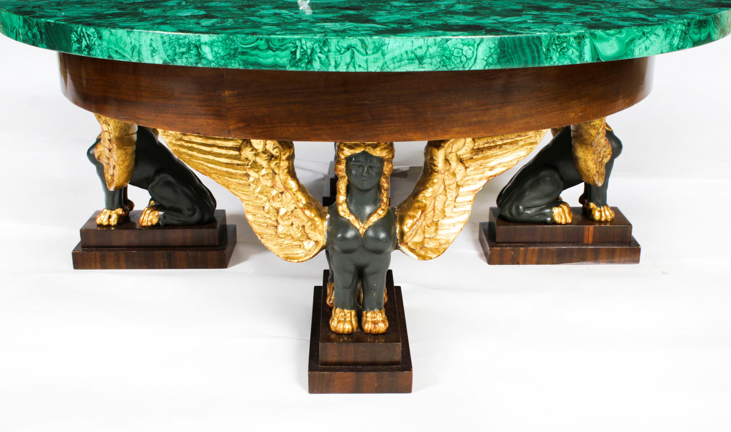 Table basse vintage en malachite et bronze patiné en noyer Milieu du 20ème siècle Bon état - En vente à London, GB