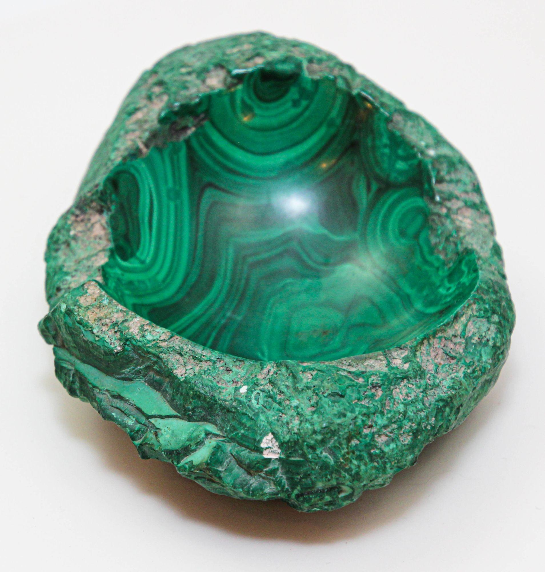 Cendrier Vide Poche vintage en malachite avec détails de tourbillons verts des années 1960 en vente 2