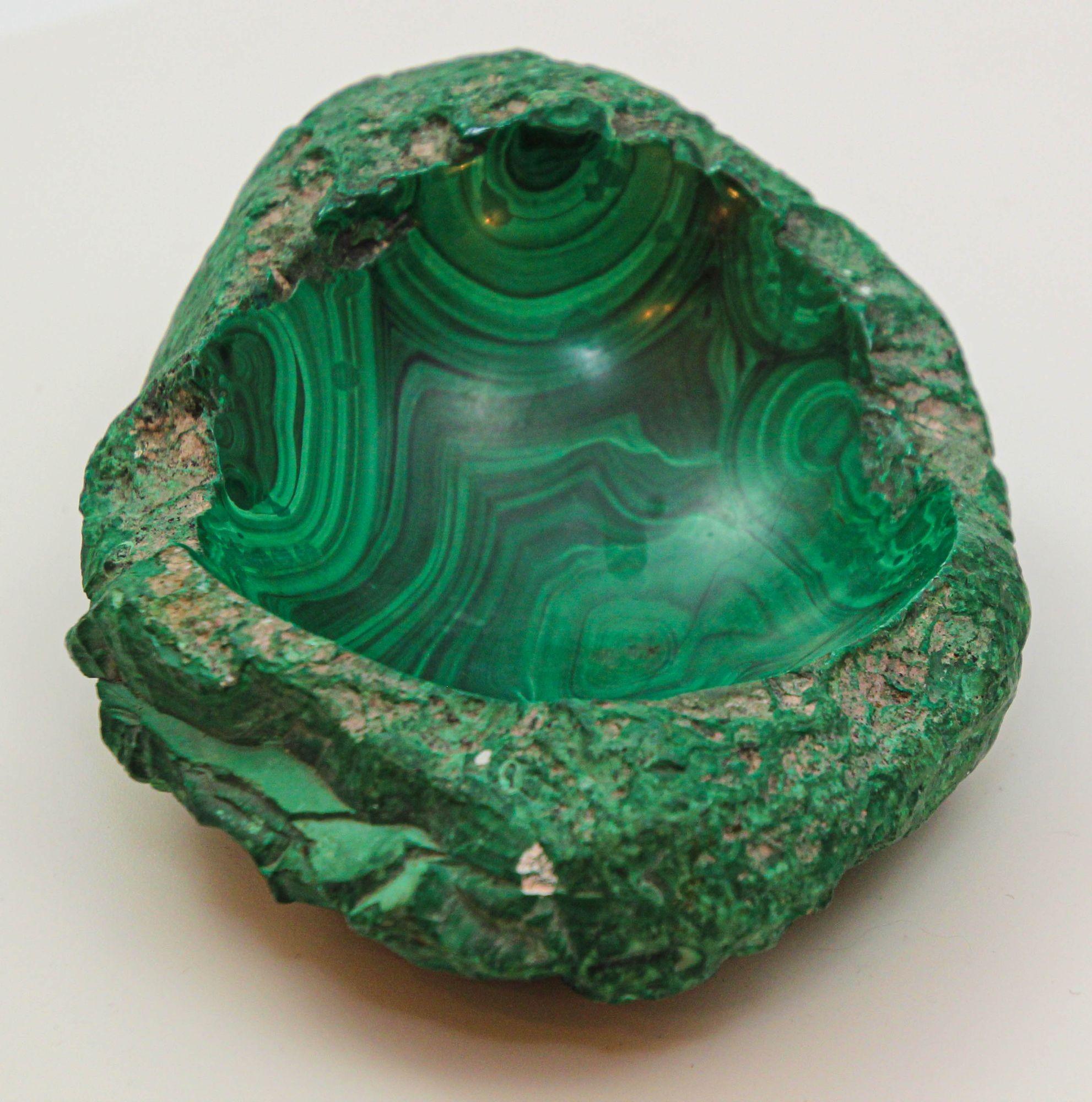 Cendrier Vide Poche vintage en malachite avec détails de tourbillons verts des années 1960 en vente 3