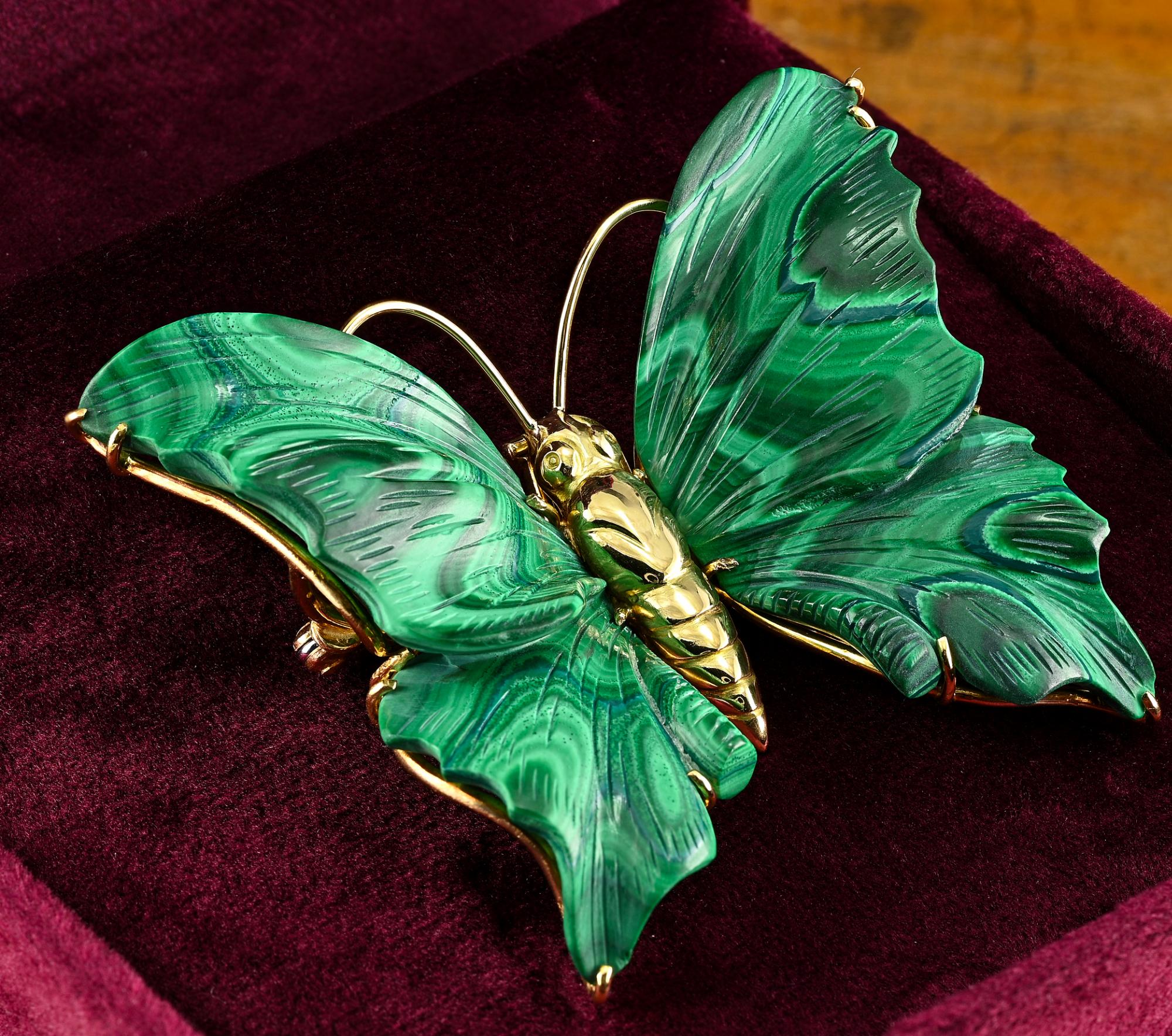 Vintage Malachite Carved Butterfly 18 KT Brooch Pendant For Sale 3
