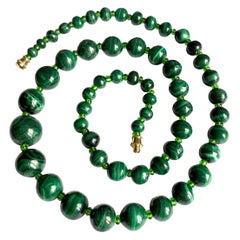 Vintage Malachite graduated bead necklace, barrel clasp, 75 grams, 55cm