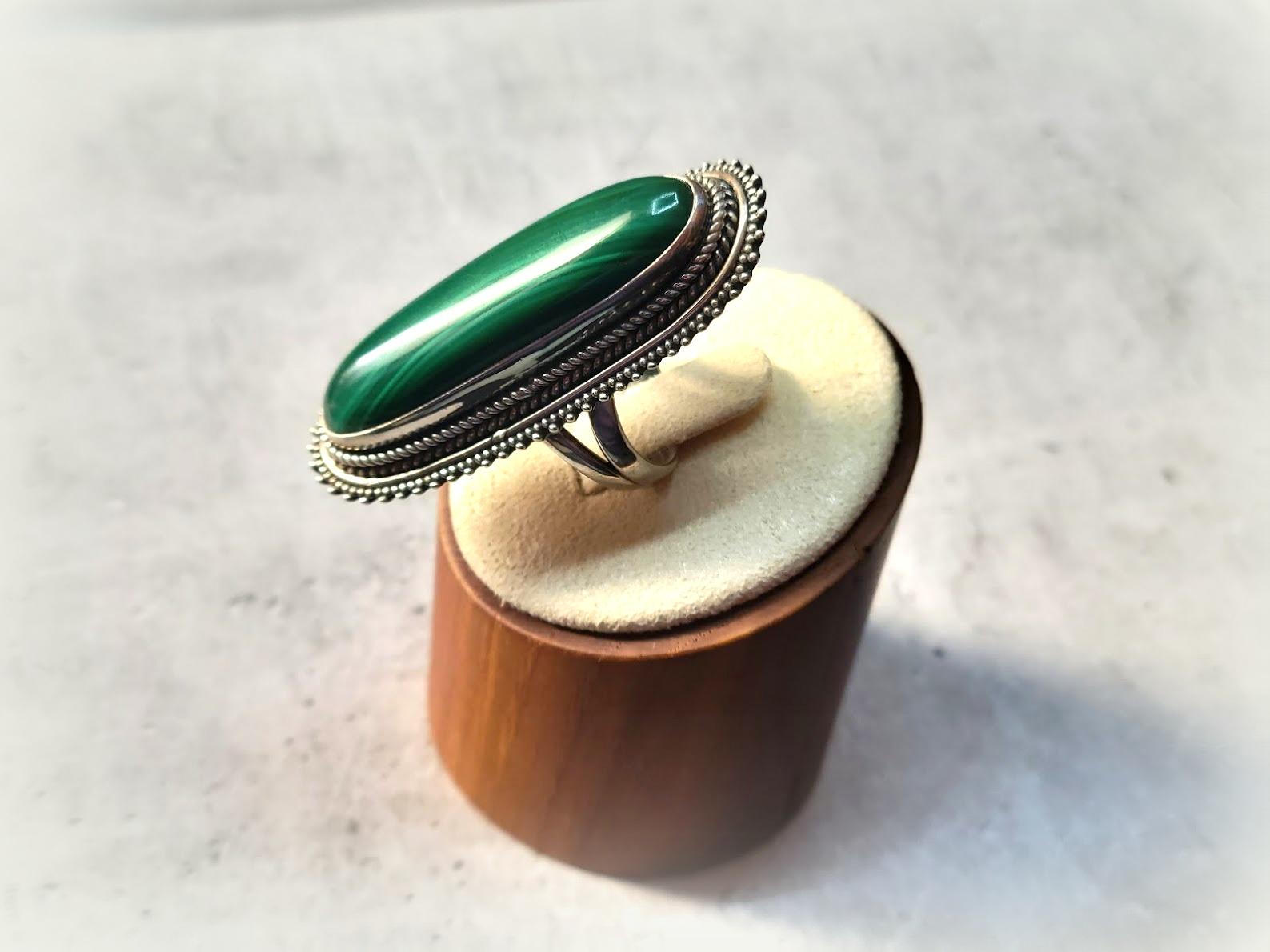 Cabochon Vintage Malachite Sterling Silver Ring For Sale