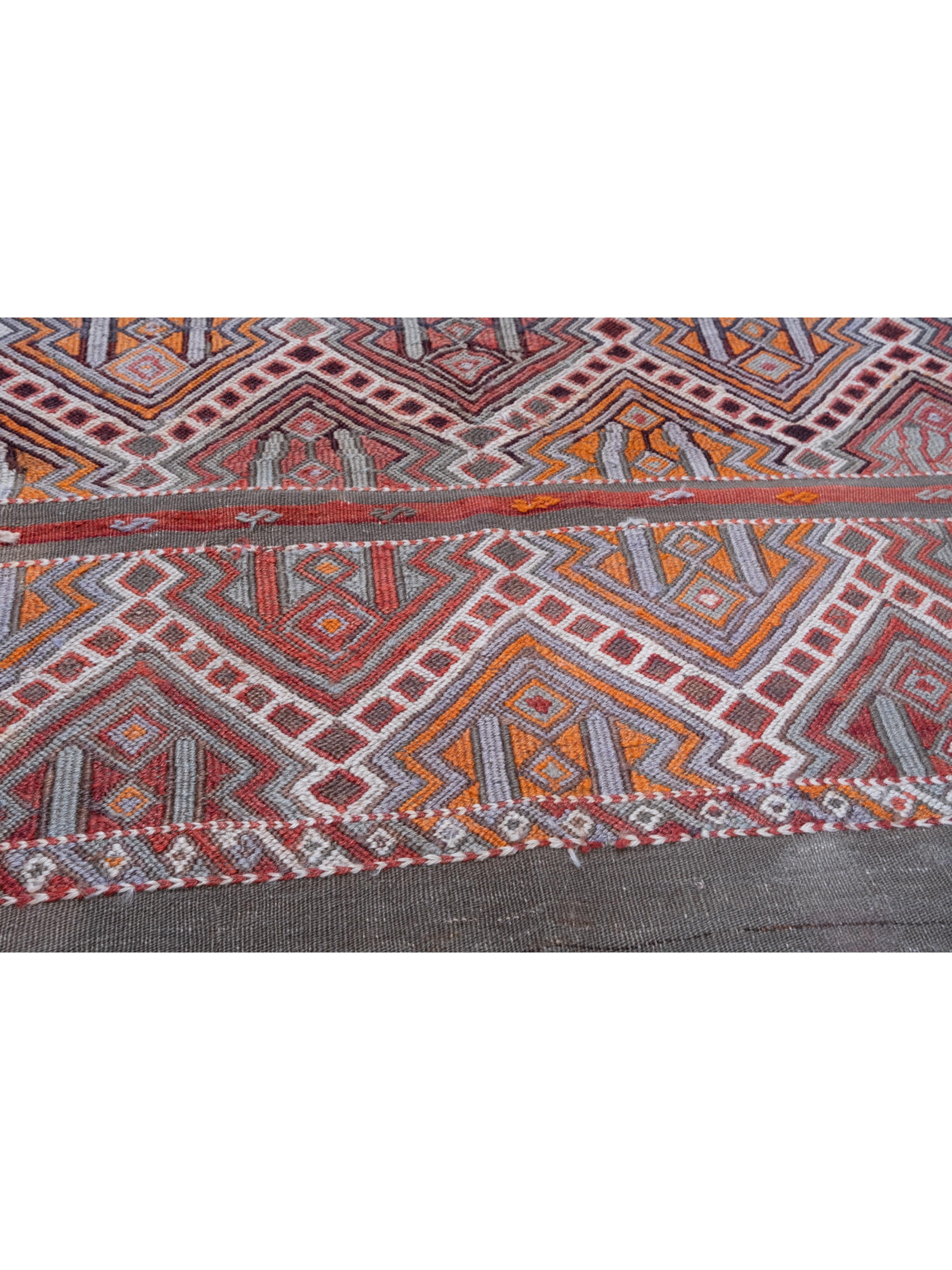 Turco Vintage Malatya Chuval Kilim Cuval Rug Tappeto nomade anatolico naturale turco in vendita