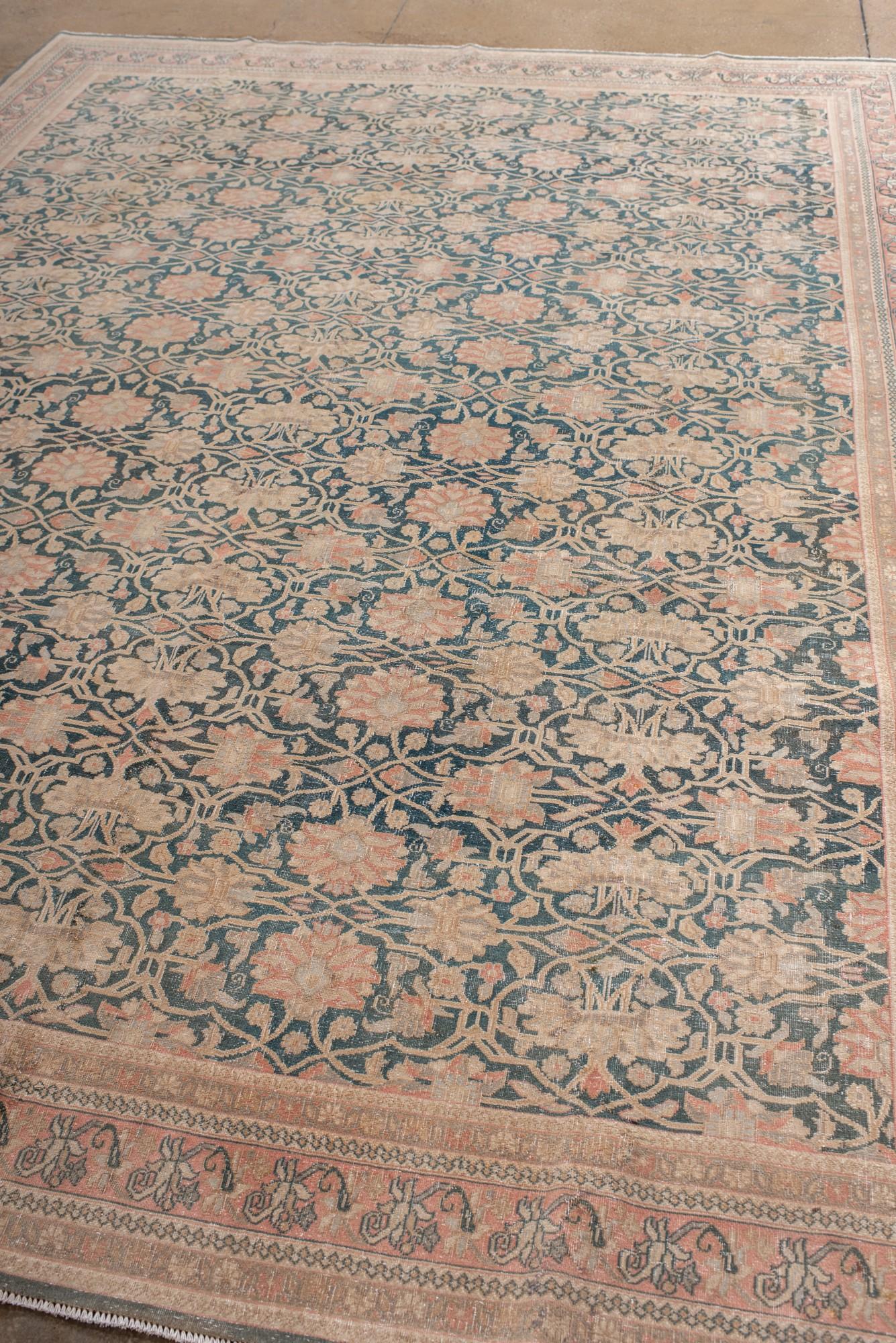 Malayer-Teppich im Vintage-Stil mit Allover-Muster aus Palmetten (Persisch) im Angebot