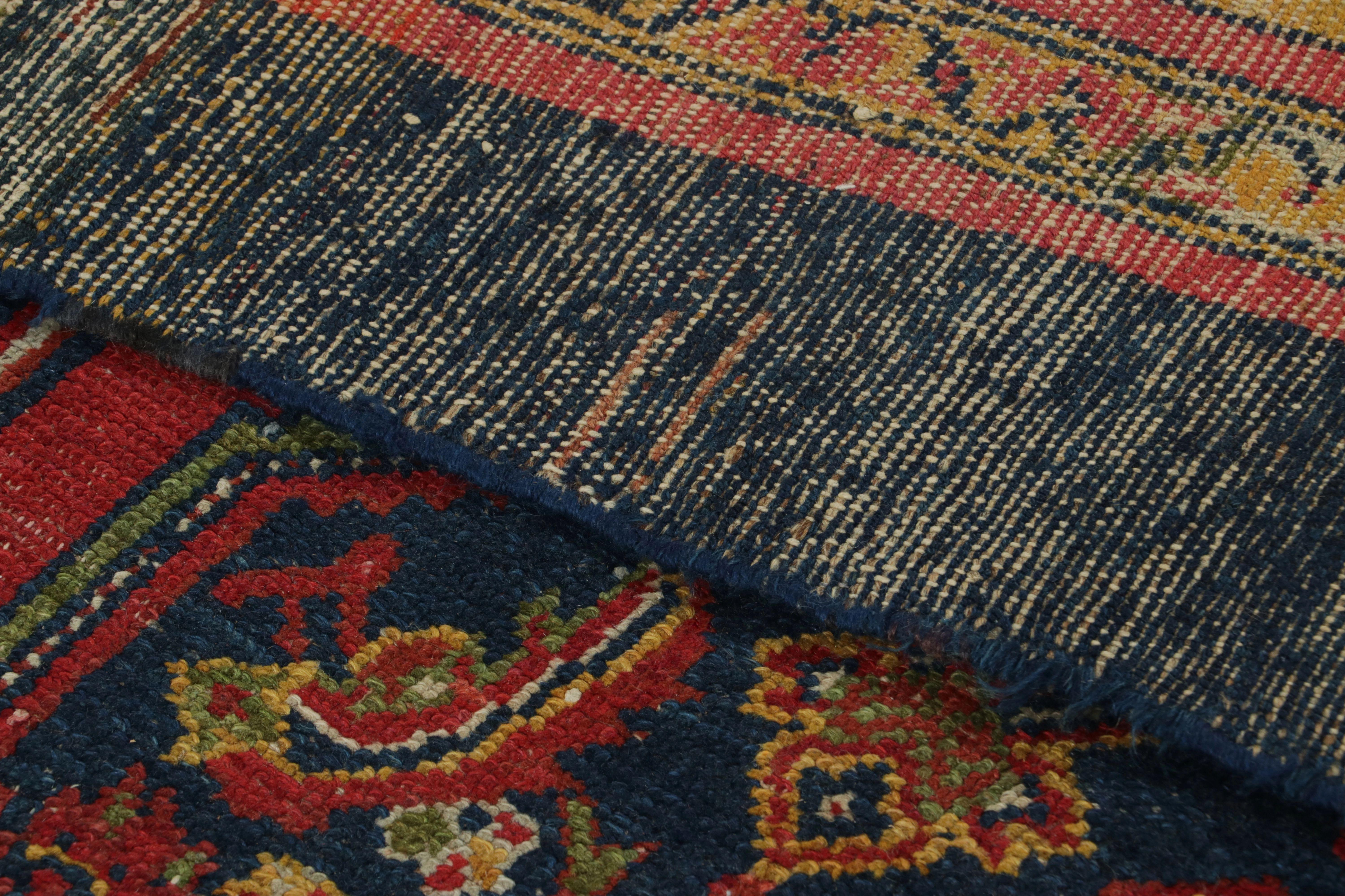 Vintage Malayer Persian Rug, Red and Gold with Floral Medallion - Rug & Kilim For Sale 1