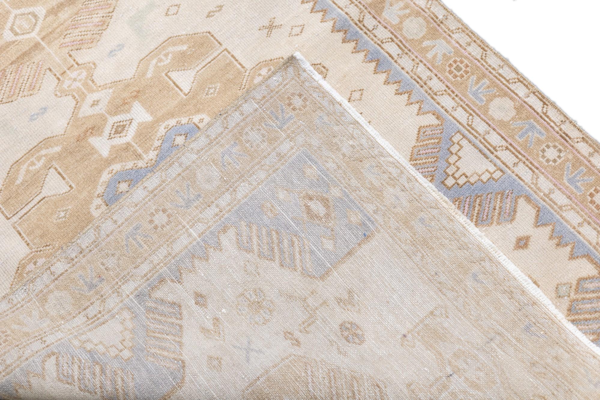 Malayer-Teppich im Vintage-Stil 3'2'' x 4'8'' im Angebot 5